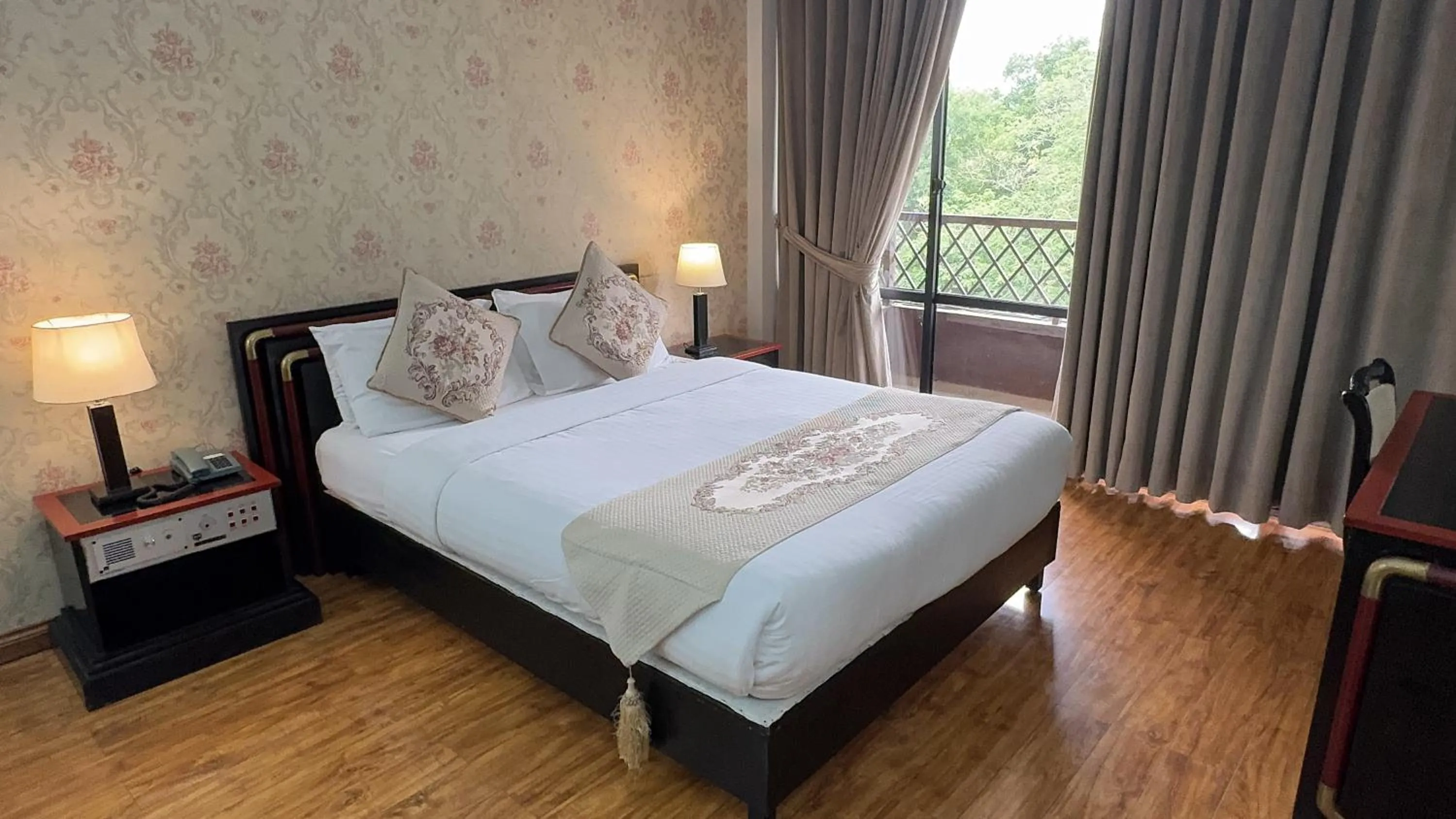 Bedroom, Bed in Hotel de Papae