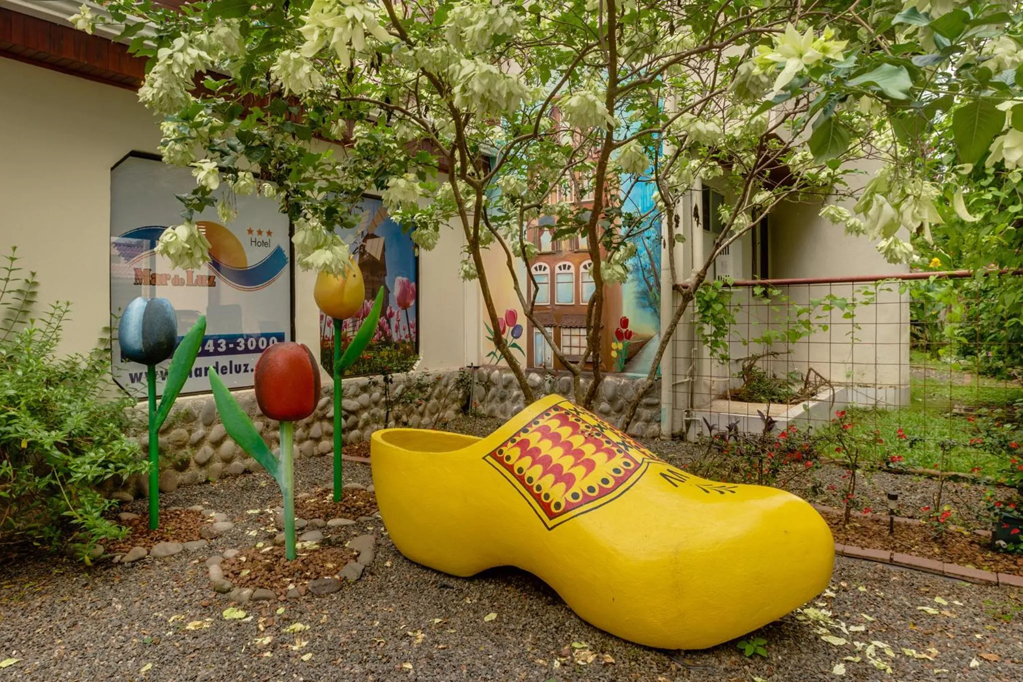 Patio in Hotel Mar de Luz