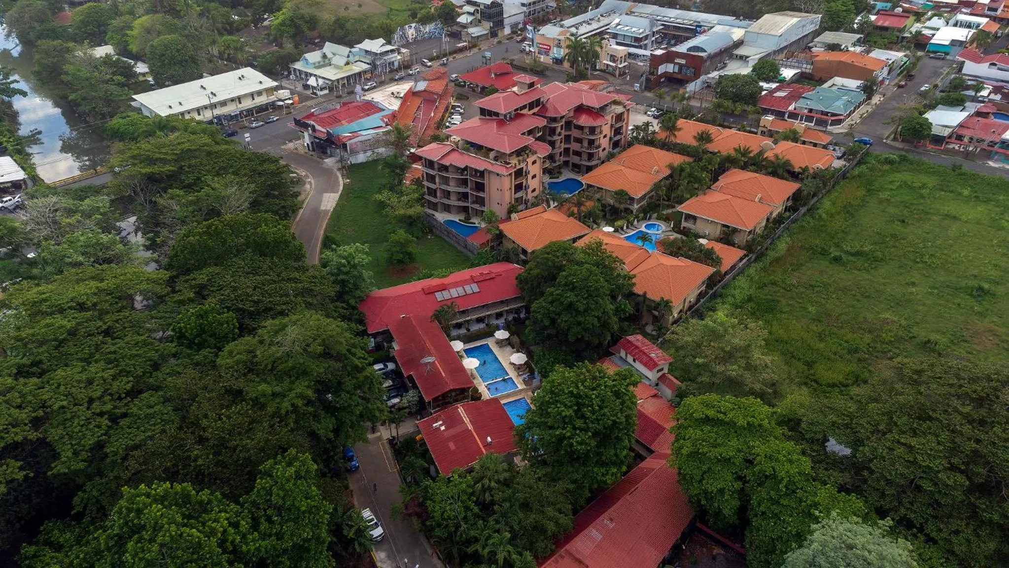 Property building in Hotel Mar de Luz