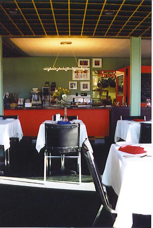 Restaurant/places to eat in Red Top Motor Inn