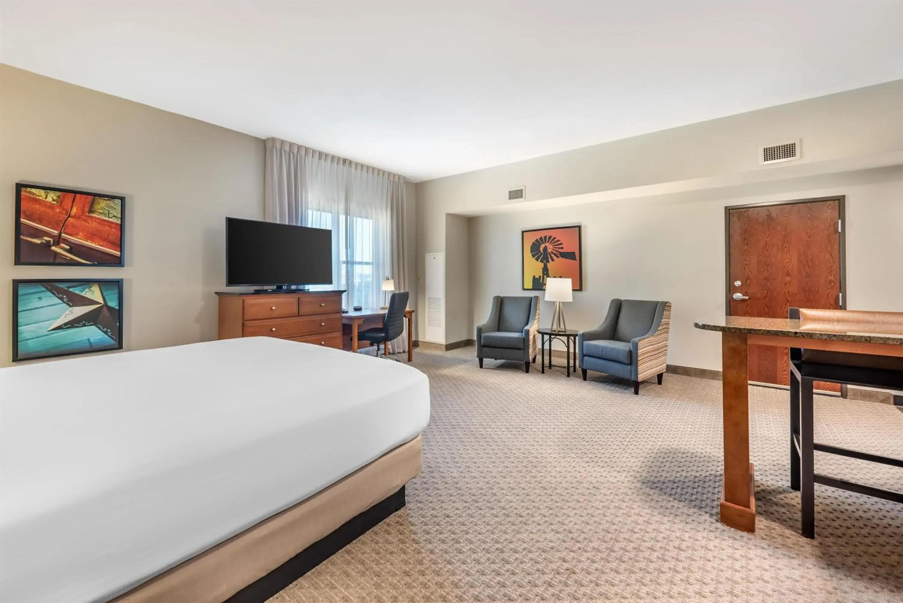 King Room with Spa Bath in Drury Plaza Hotel San Antonio North Stone Oak King Room with Spa Bath in Drury Plaza Hotel San Antonio North Stone Oak