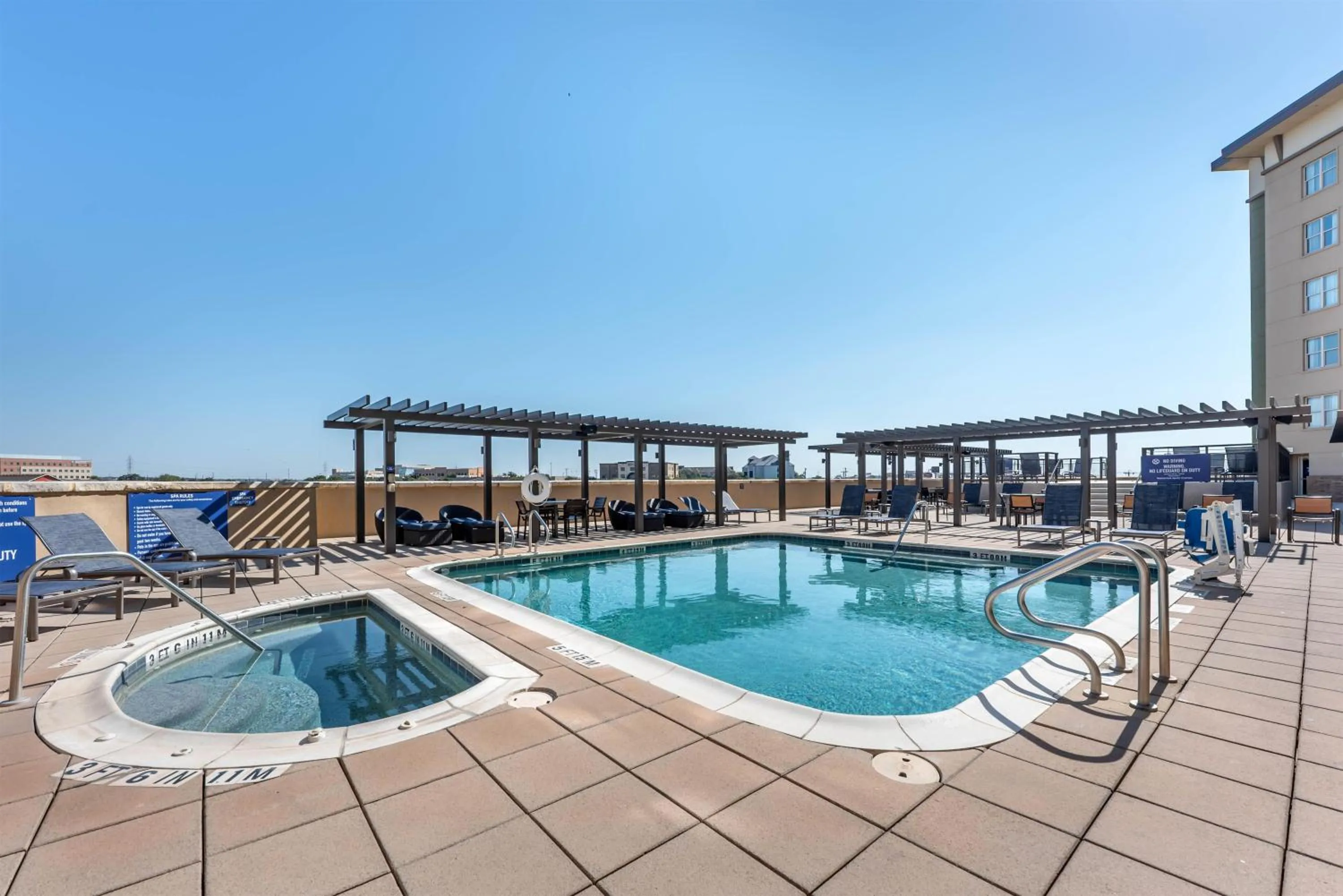 Pool view in Drury Plaza Hotel San Antonio North Stone Oak