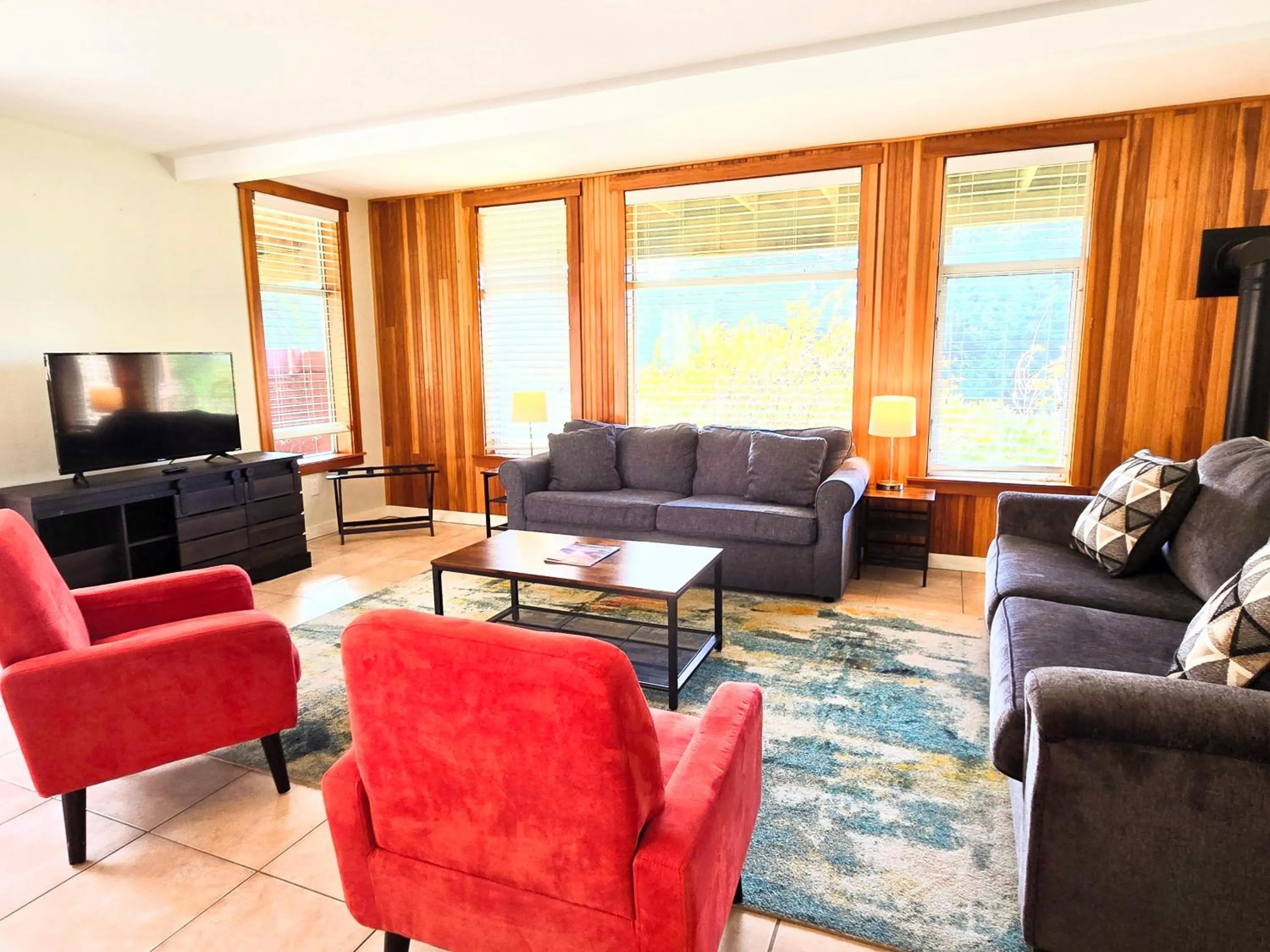 Living room in Inn at Schoolhouse Creek