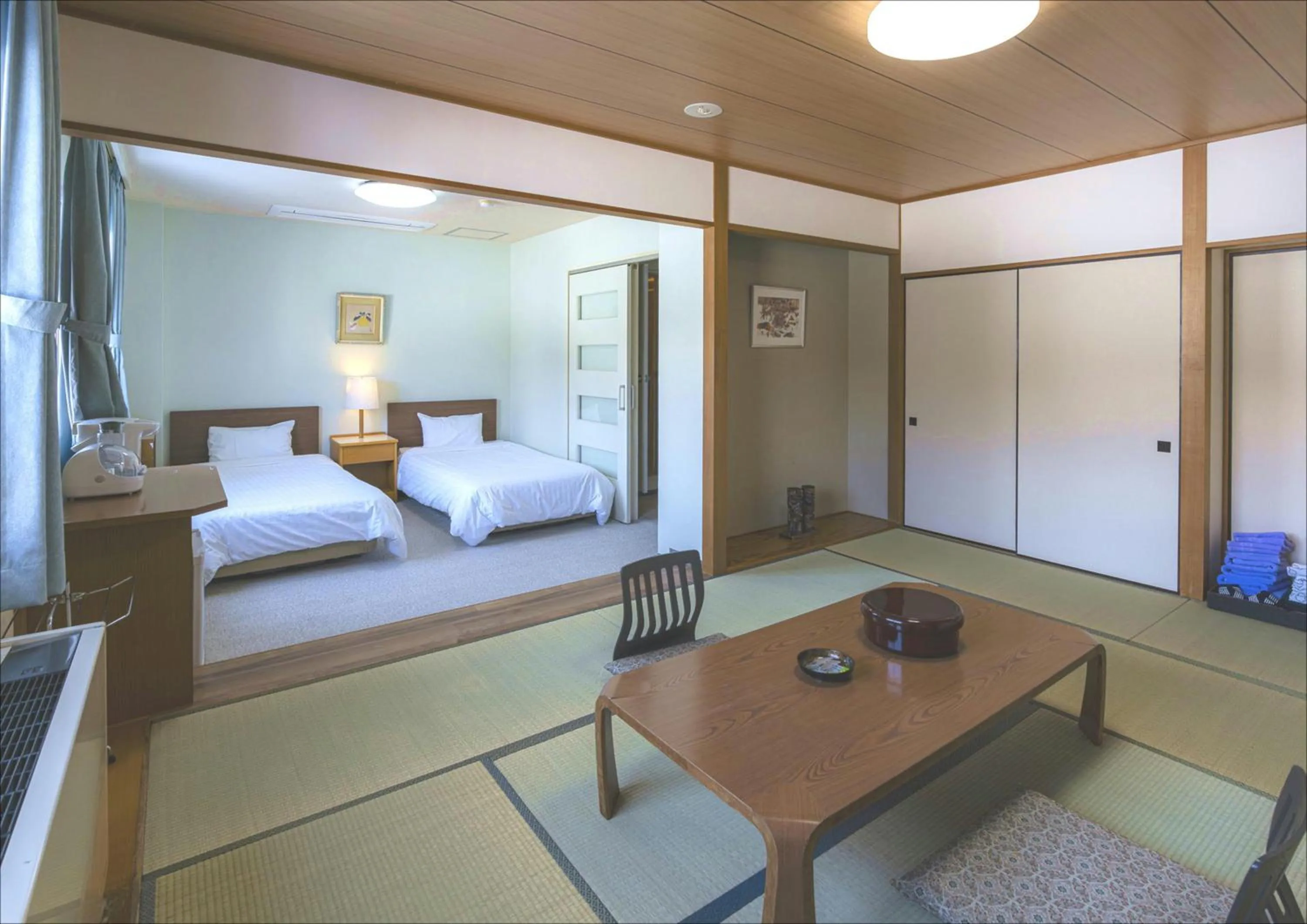 Bed in Niseko Grand Hotel