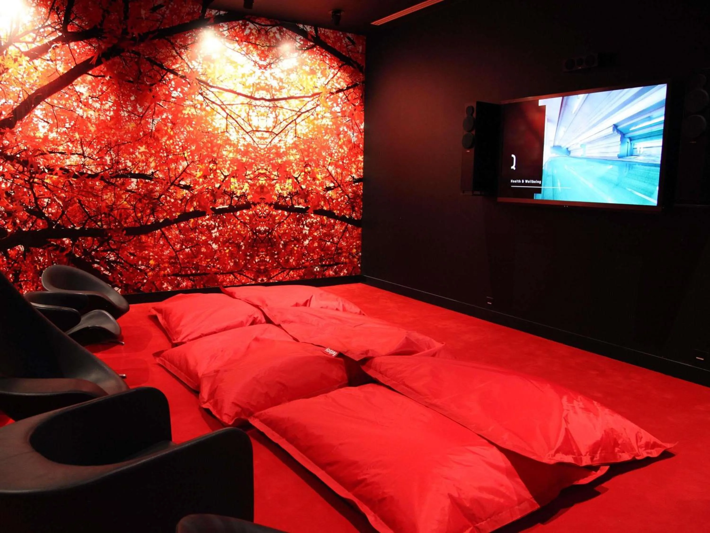 Property building, Bed in The Sebel Melbourne Docklands Hotel