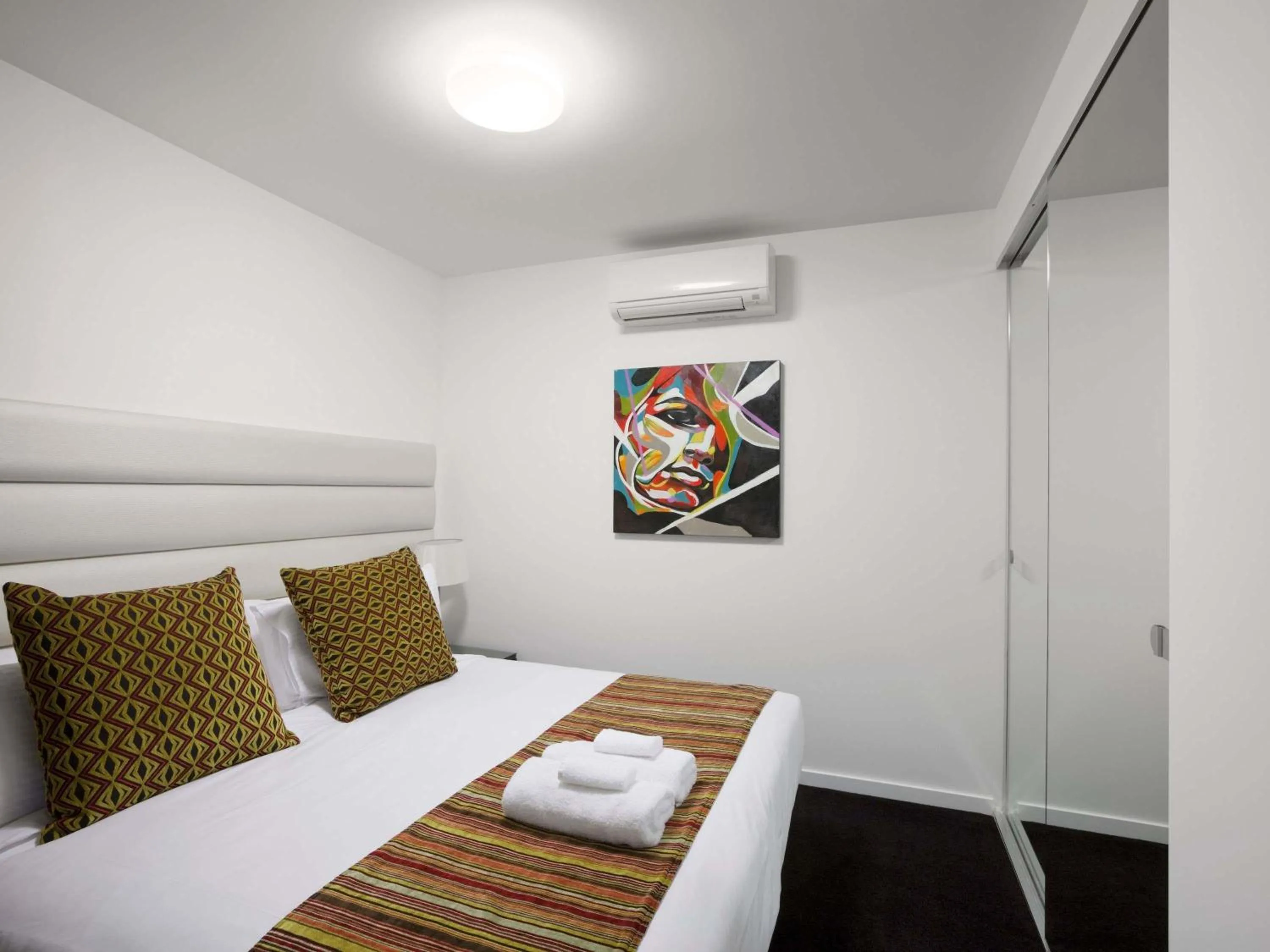 Bedroom, Bed in The Sebel Melbourne Docklands Hotel