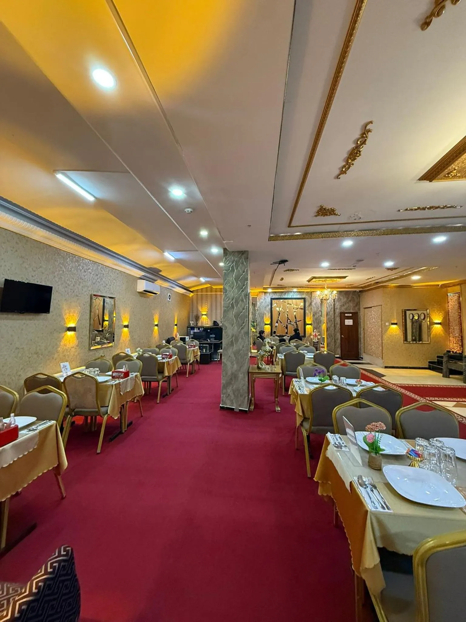 Restaurant/places to eat in Avrupa Palace Hotel