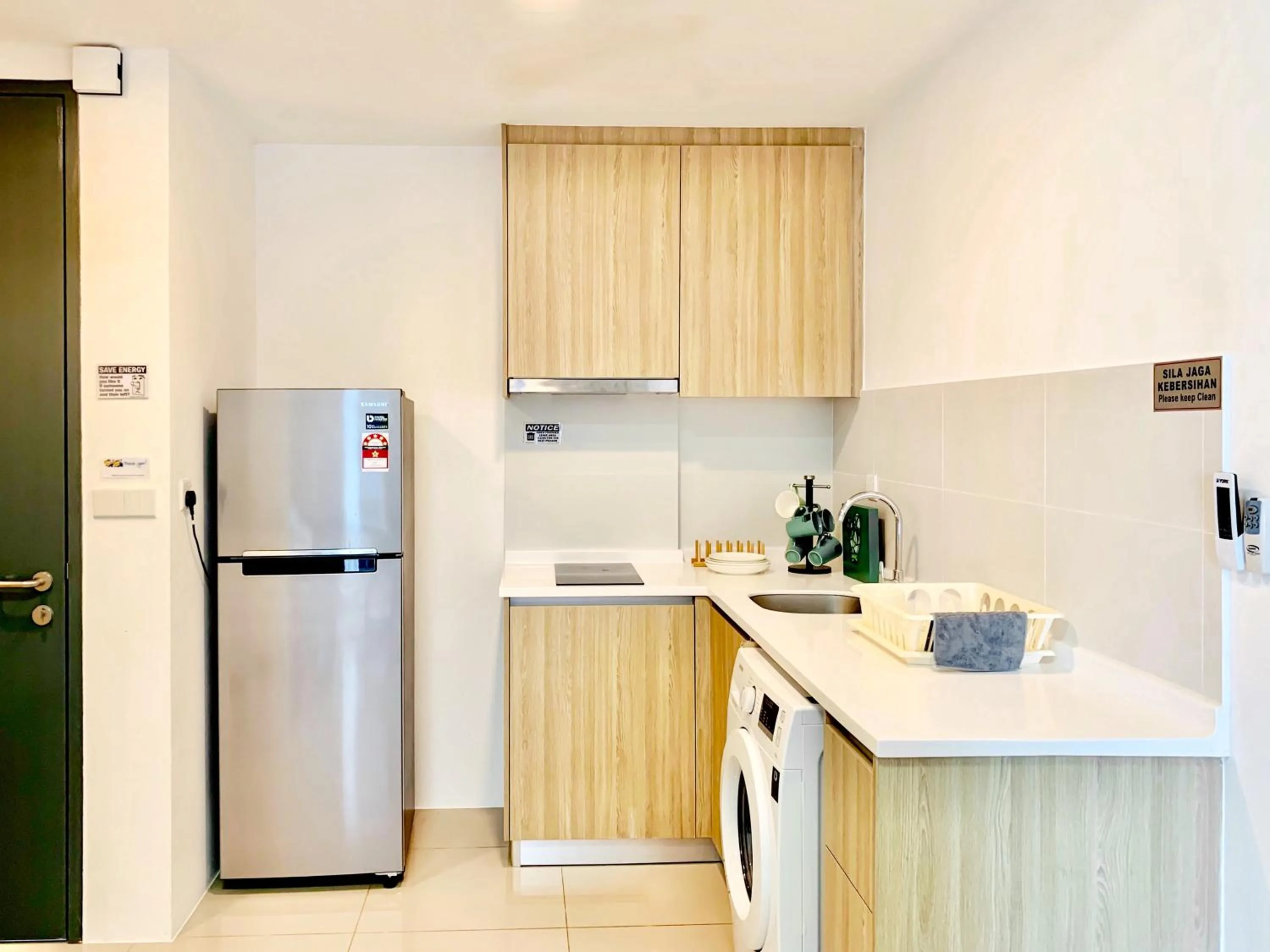 Kitchen or kitchenette in Georgetown Tropicana 218 Apartment