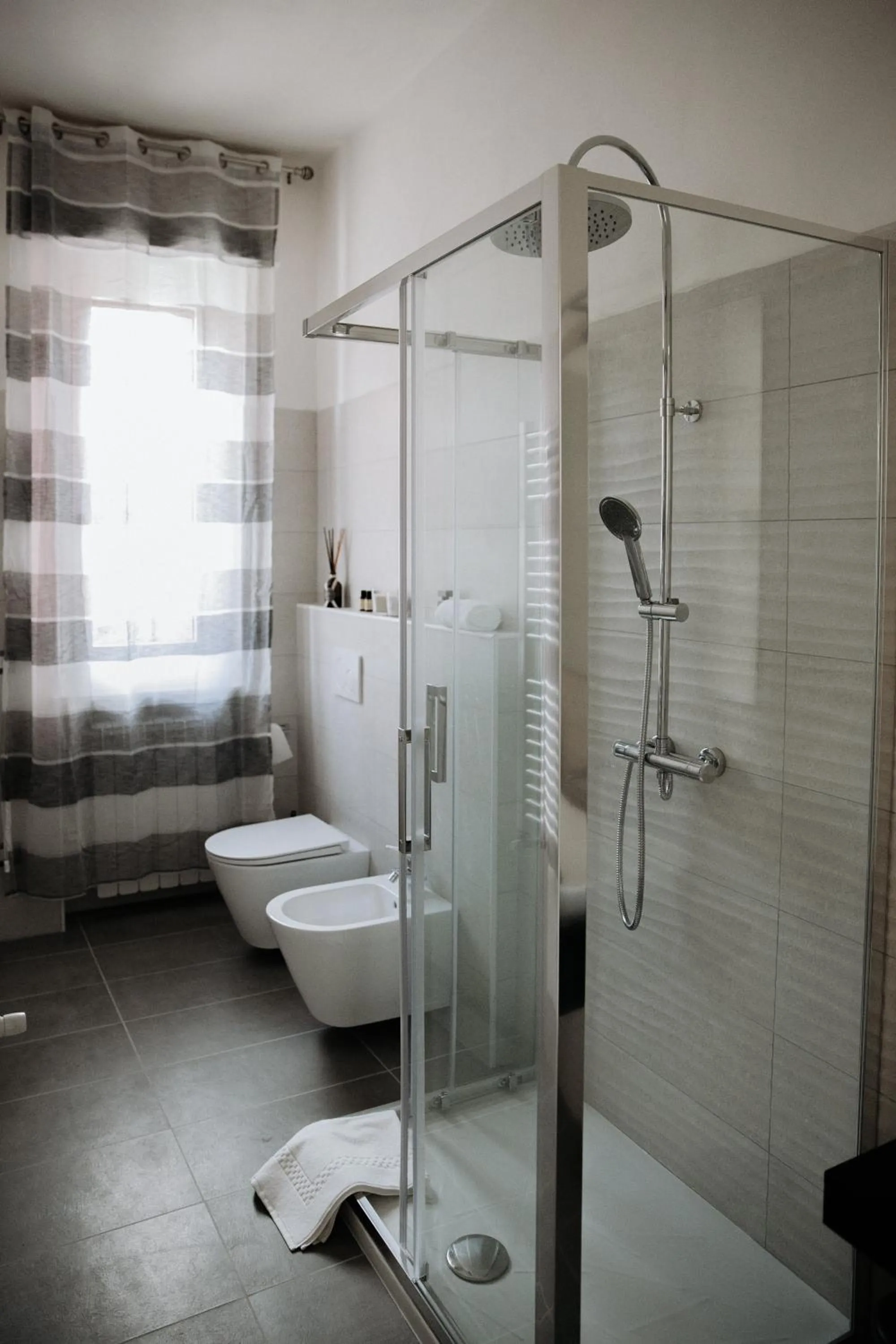 Shower in Altrentatre