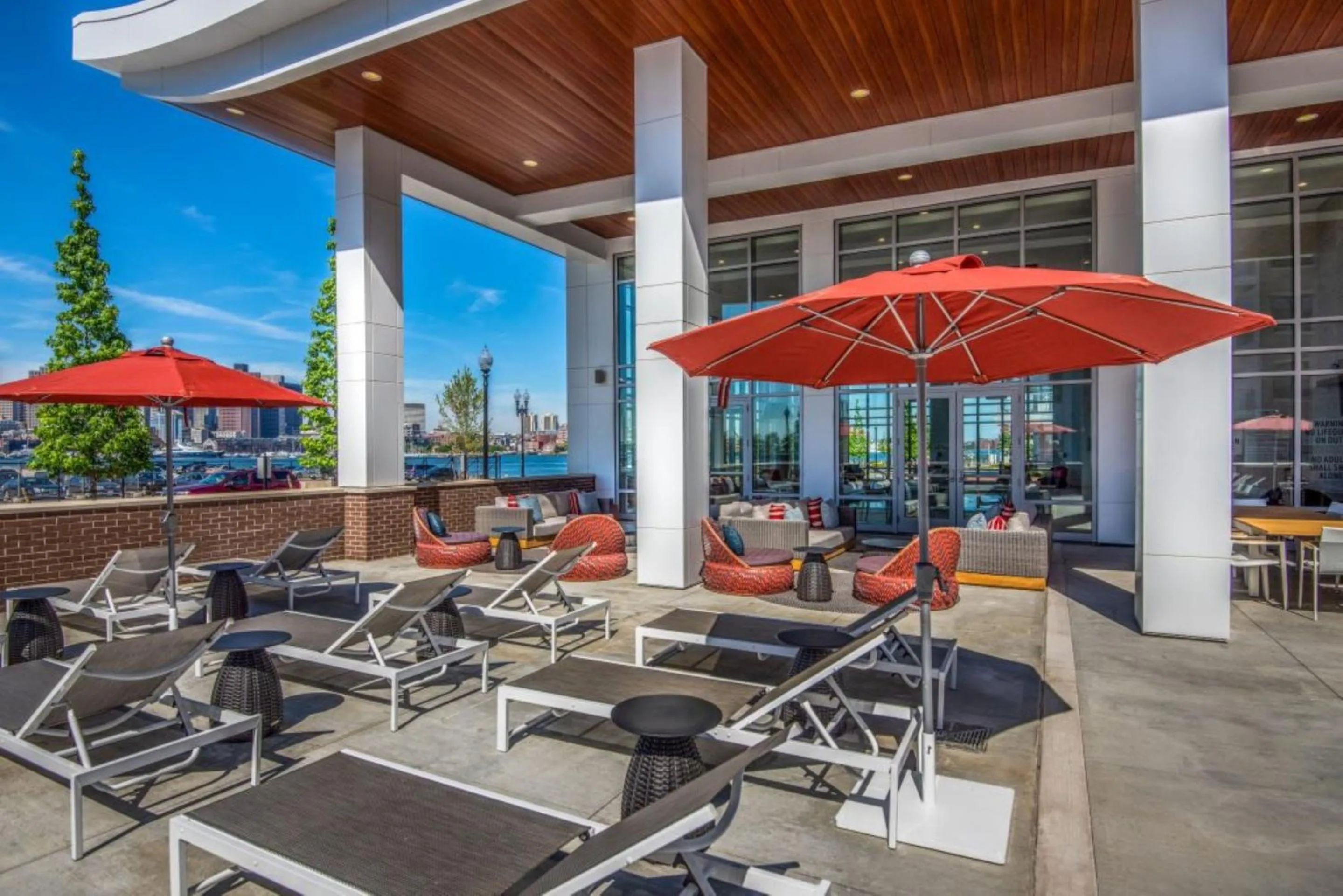 Balcony/Terrace in Global Luxury Suites East Boston