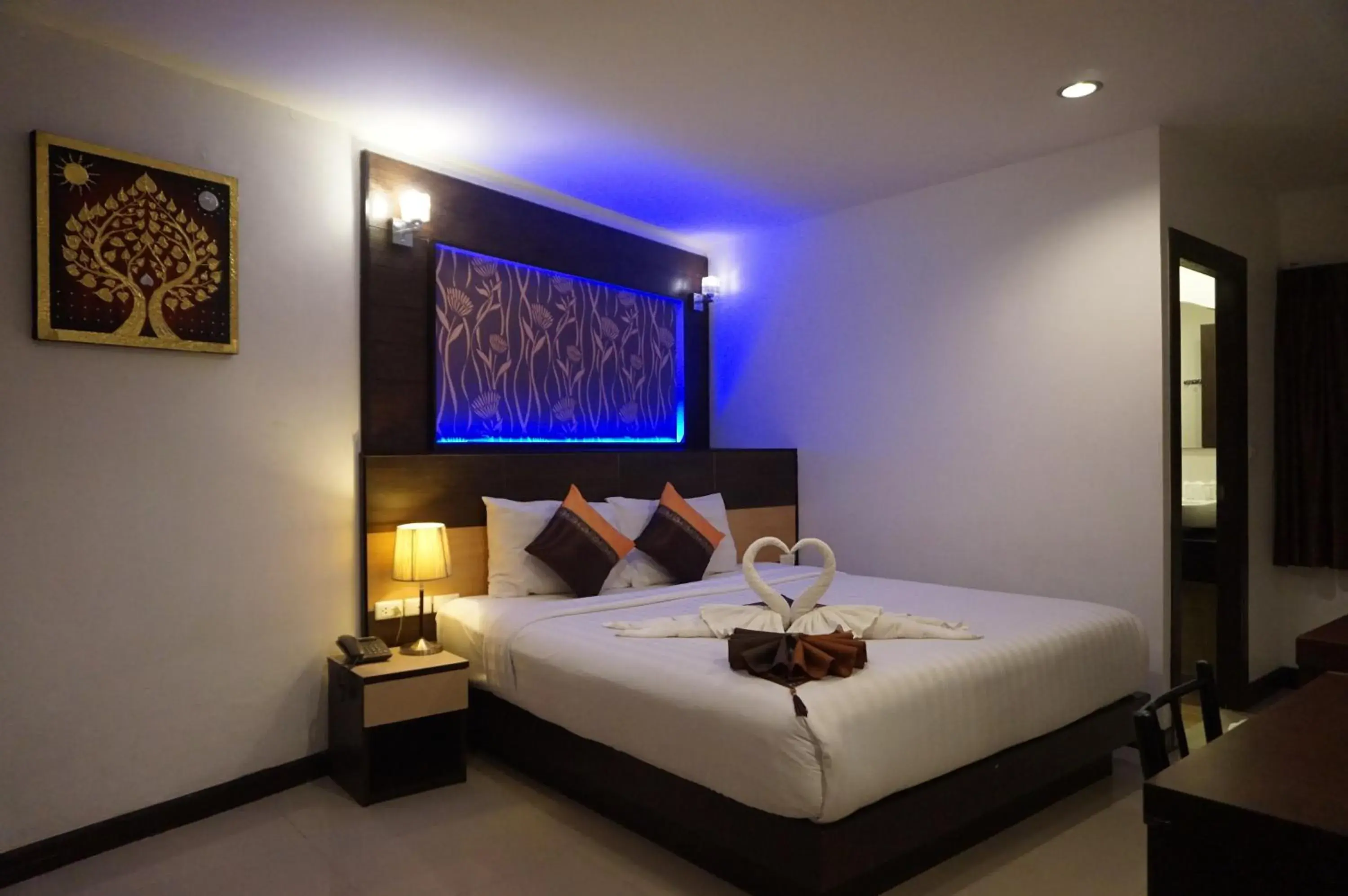 Superior Double Room in Patong Mansion - SHA Certified Superior Double Room in Patong Mansion - SHA Certified