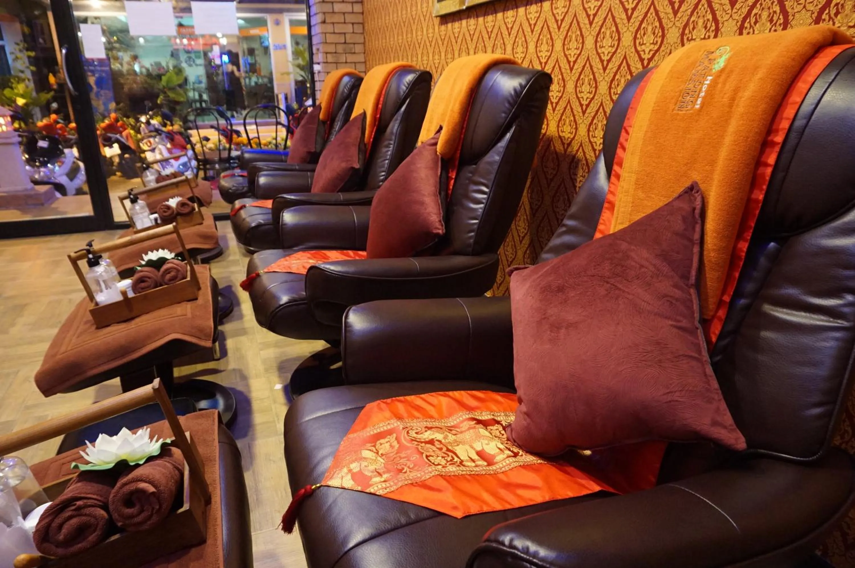 Massage in Patong Mansion - SHA Certified