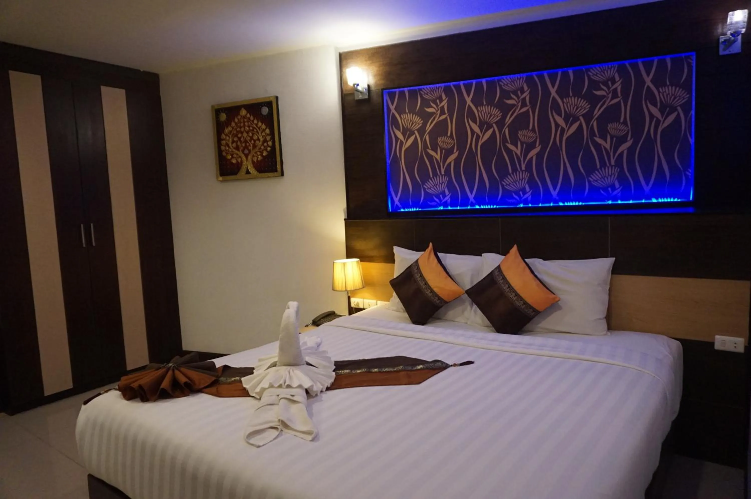 Photo of the whole room, Bed in Patong Mansion - SHA Certified