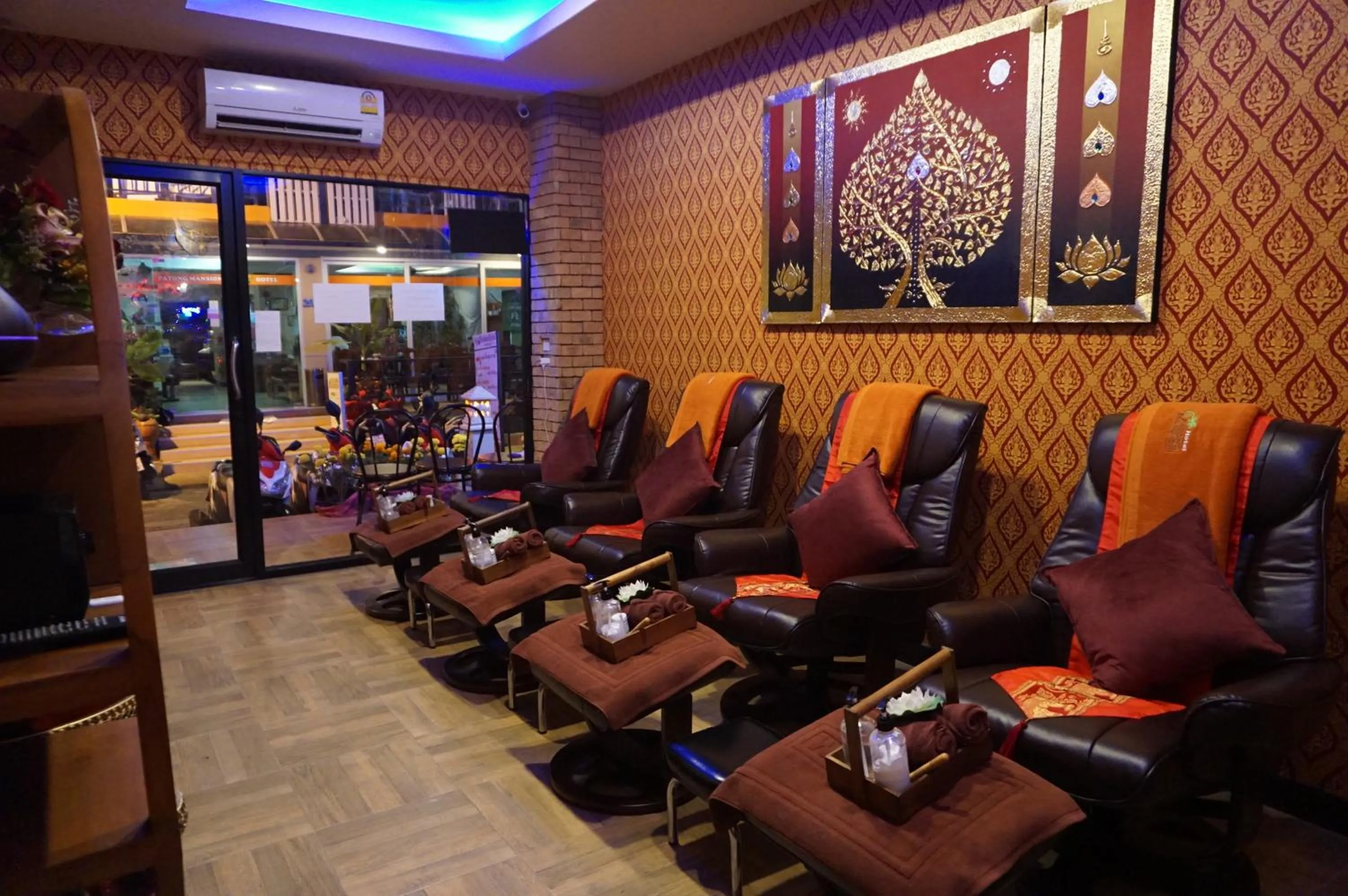 Massage in Patong Mansion - SHA Certified