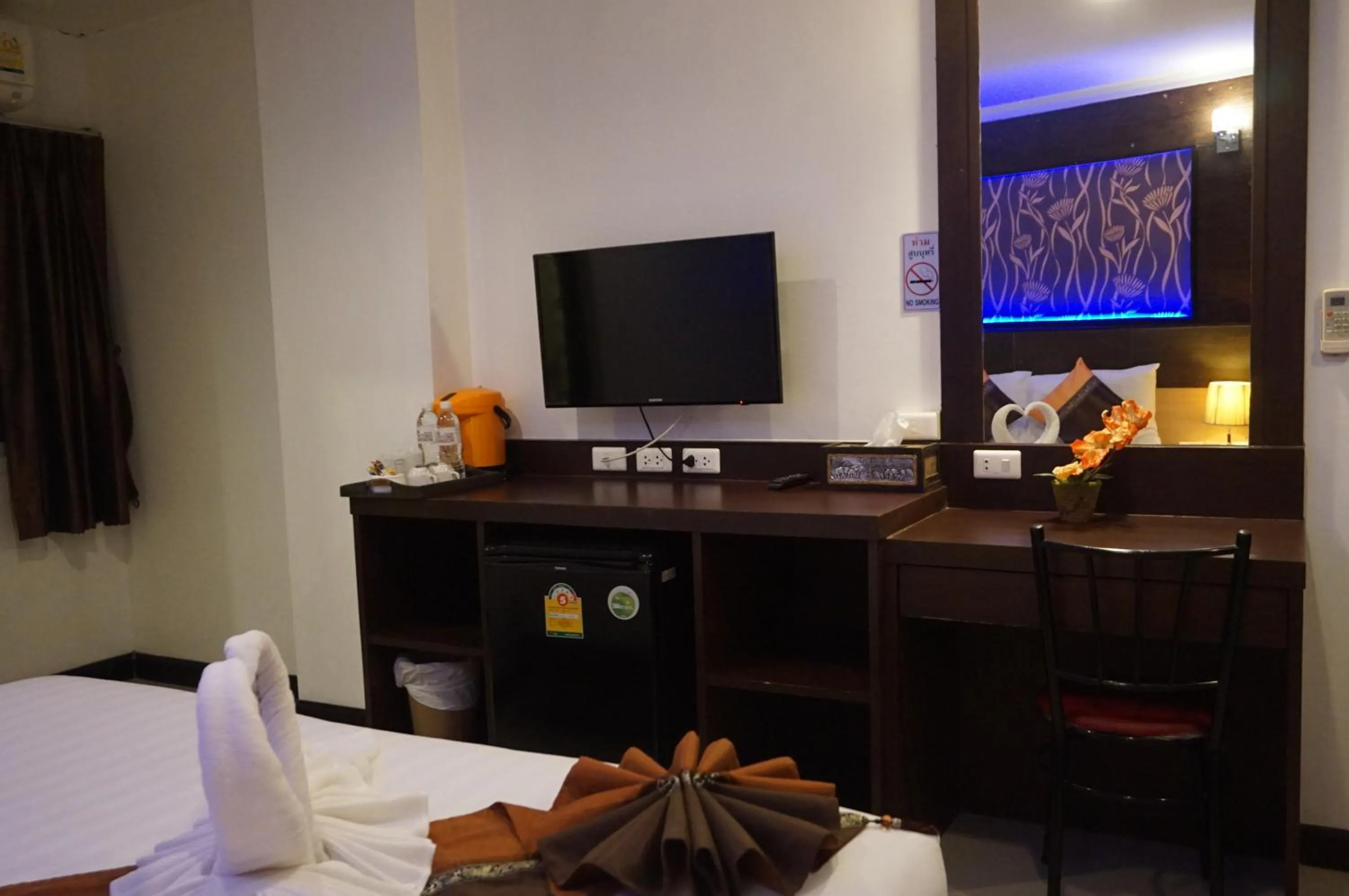 Photo of the whole room, Bed in Patong Mansion - SHA Certified