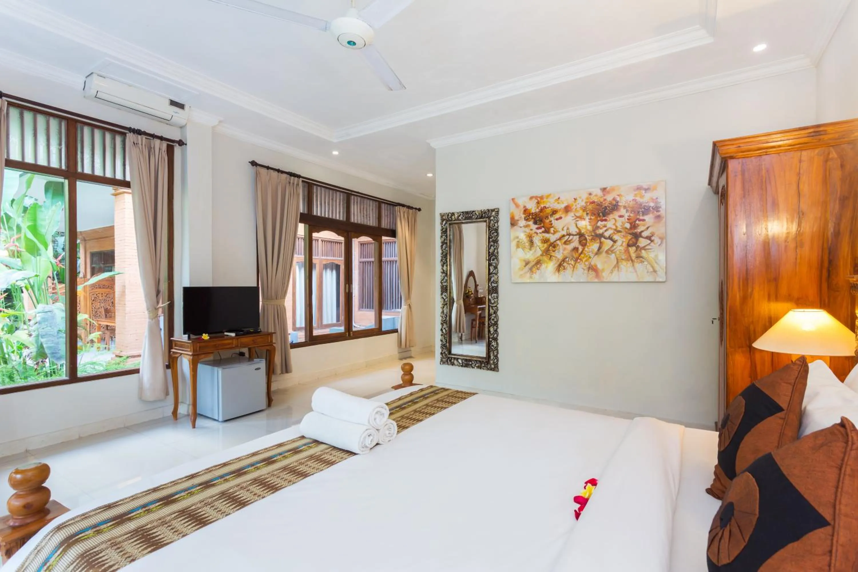 Bedroom, Bed in Rahayu Suites Monkey Forest Ubud