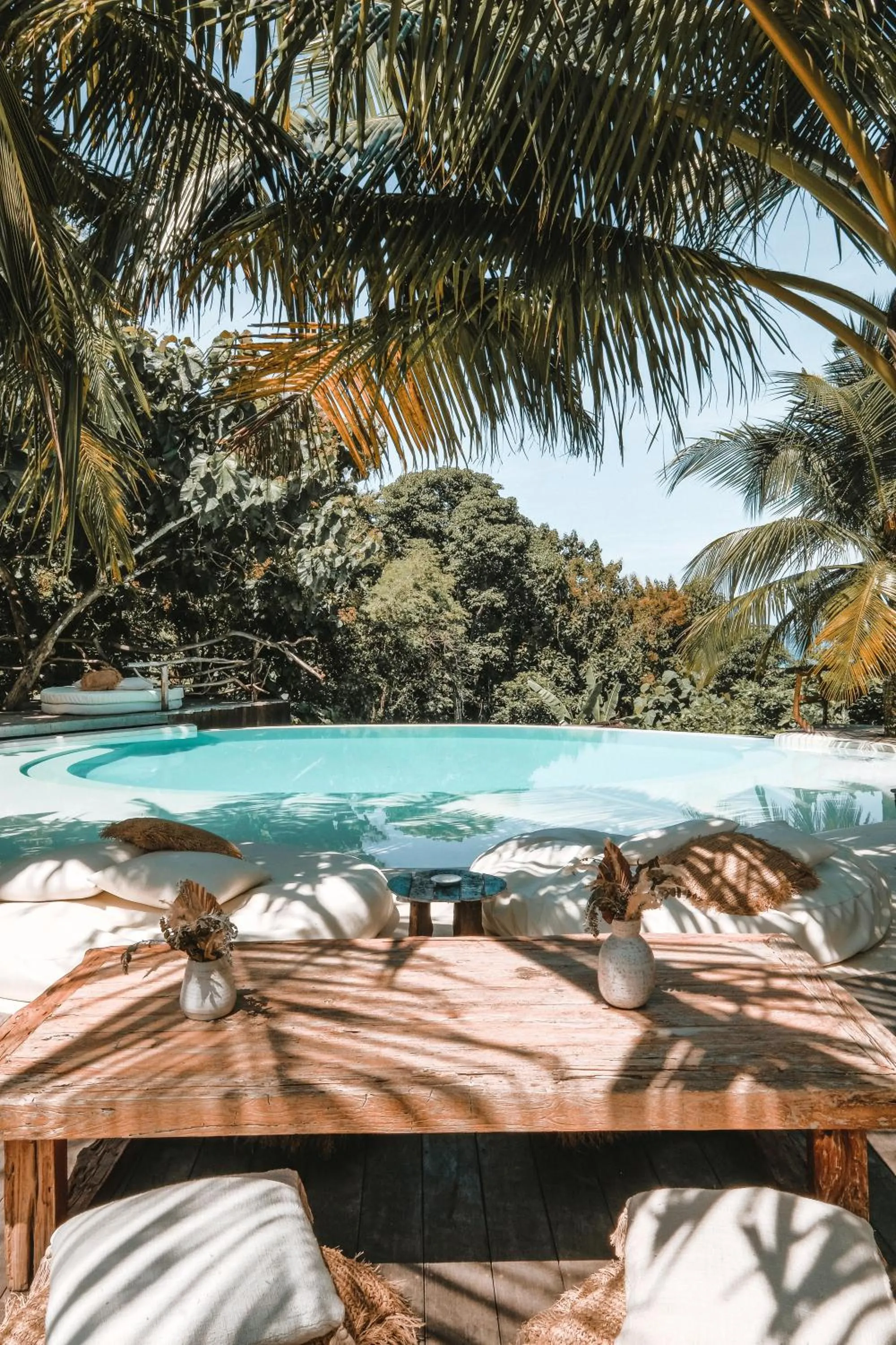 Pool view in La Cabane