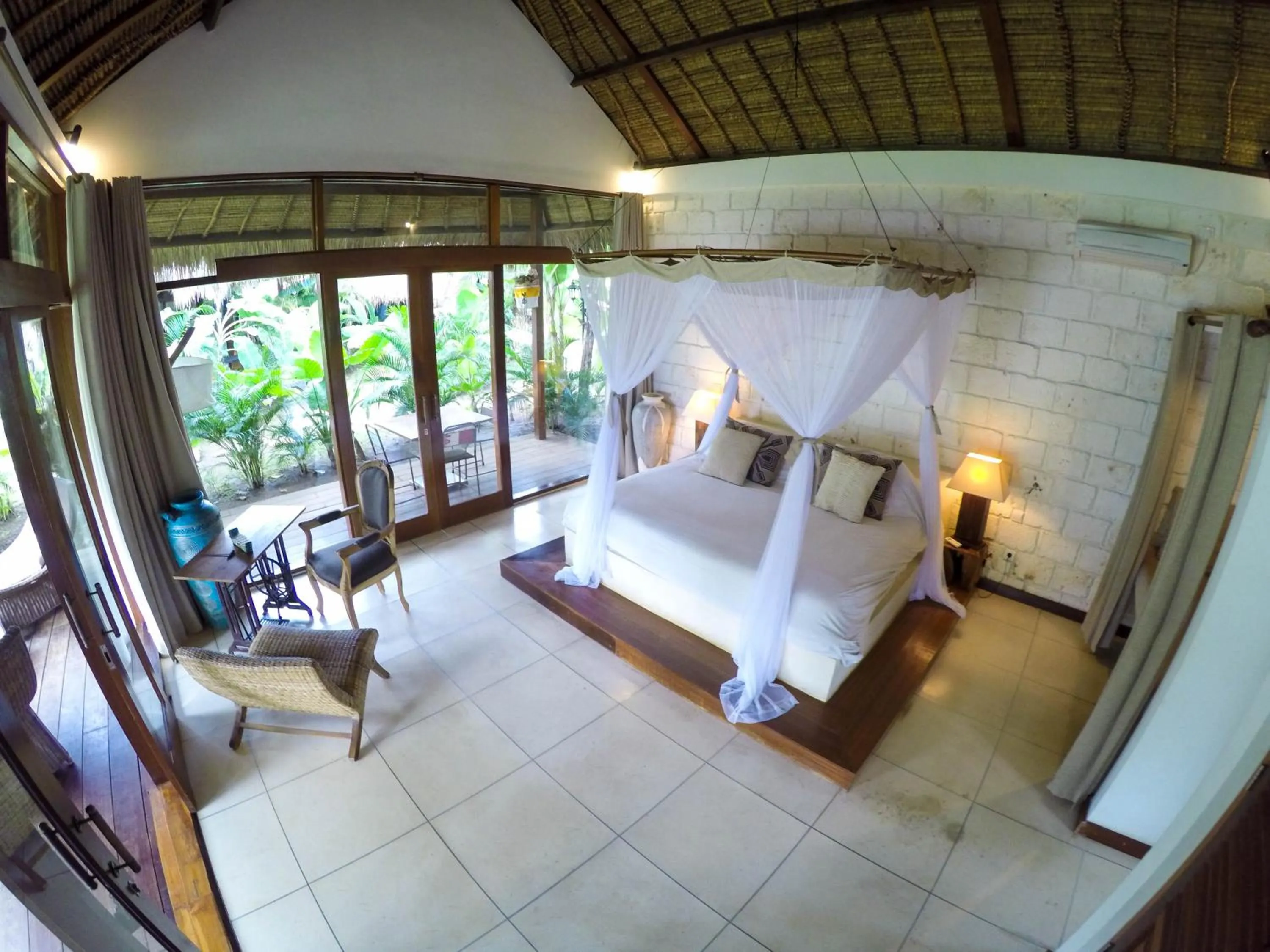 Property building, Bed in La Cabane