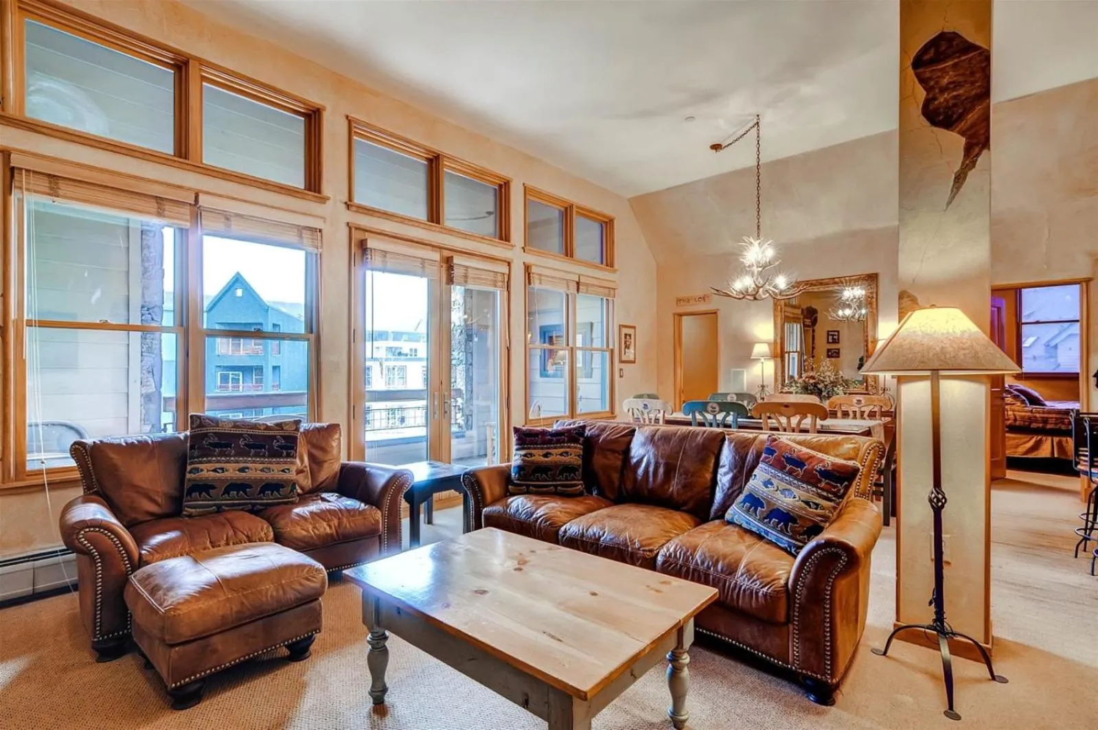 Living room in Black Bear Lodge 3 Bedroom Condo In River Run Village