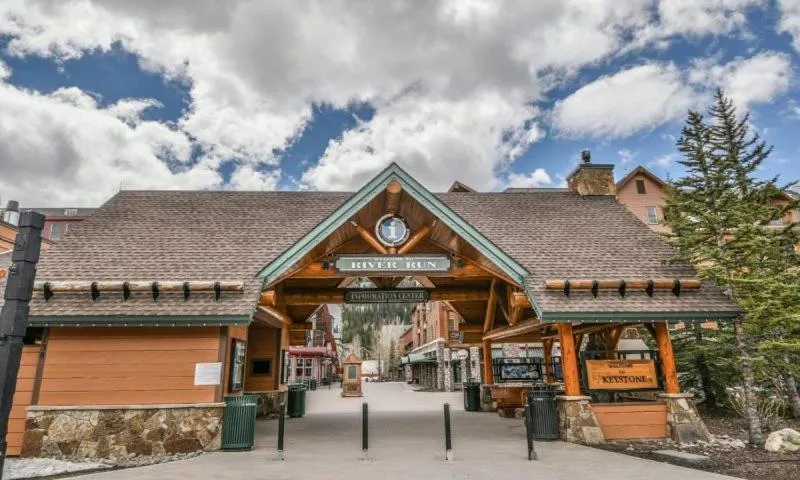 Property building in Black Bear Lodge 3 Bedroom Condo In River Run Village