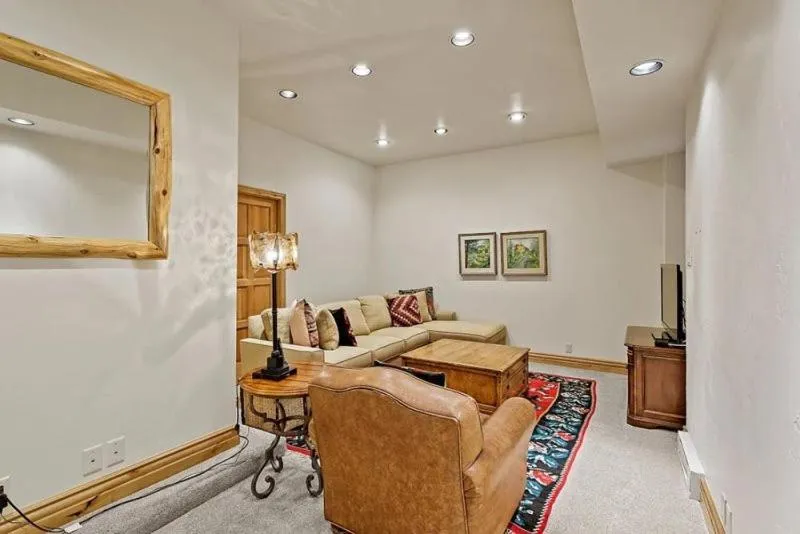 Bathroom in Snowmass Woodrun V 4 Bedroom Ski In, Ski Out Mountain Residence In The Heart Of Snowmass Village