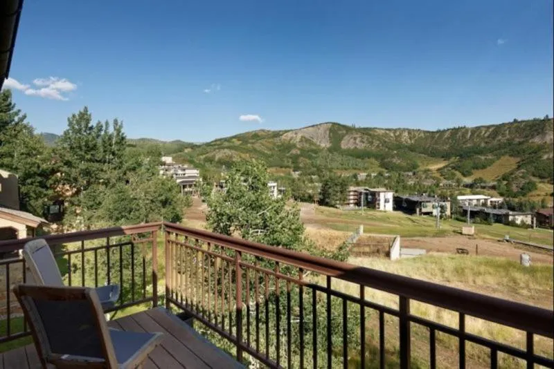Property building in Snowmass Woodrun V 4 Bedroom Ski In, Ski Out Mountain Residence In The Heart Of Snowmass Village