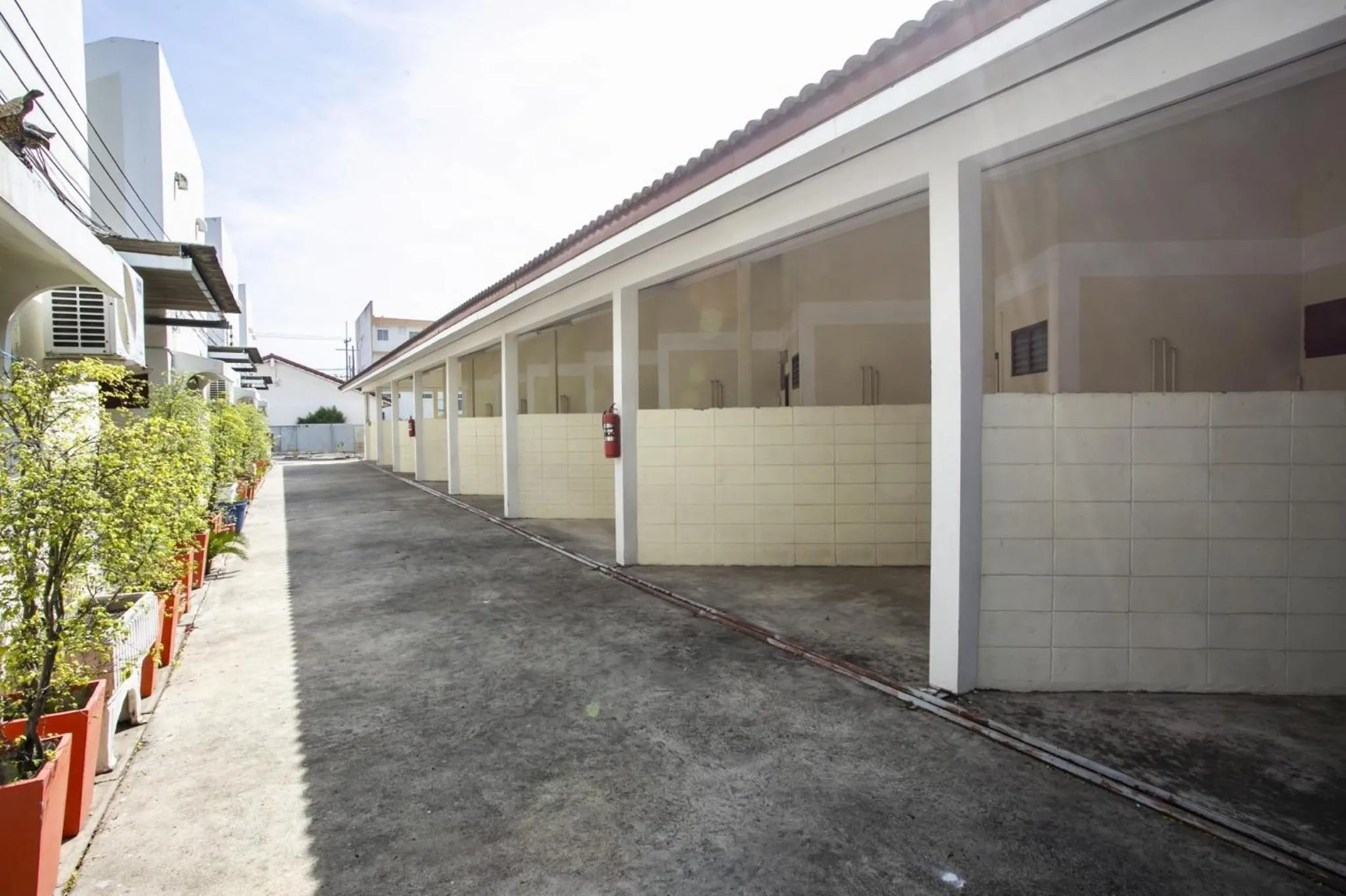 Facade/entrance in Bualuang HOTEL
