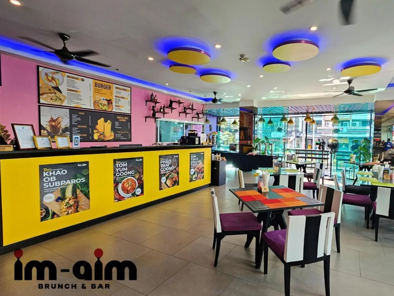 Restaurant/places to eat in The AIM Patong Hotel