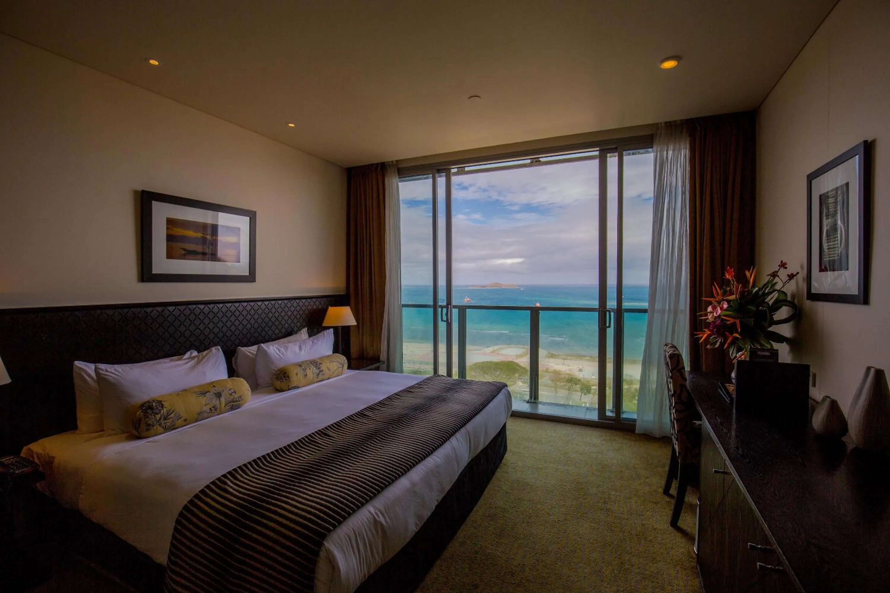 Bedroom, Bed in Grand Papua Hotel