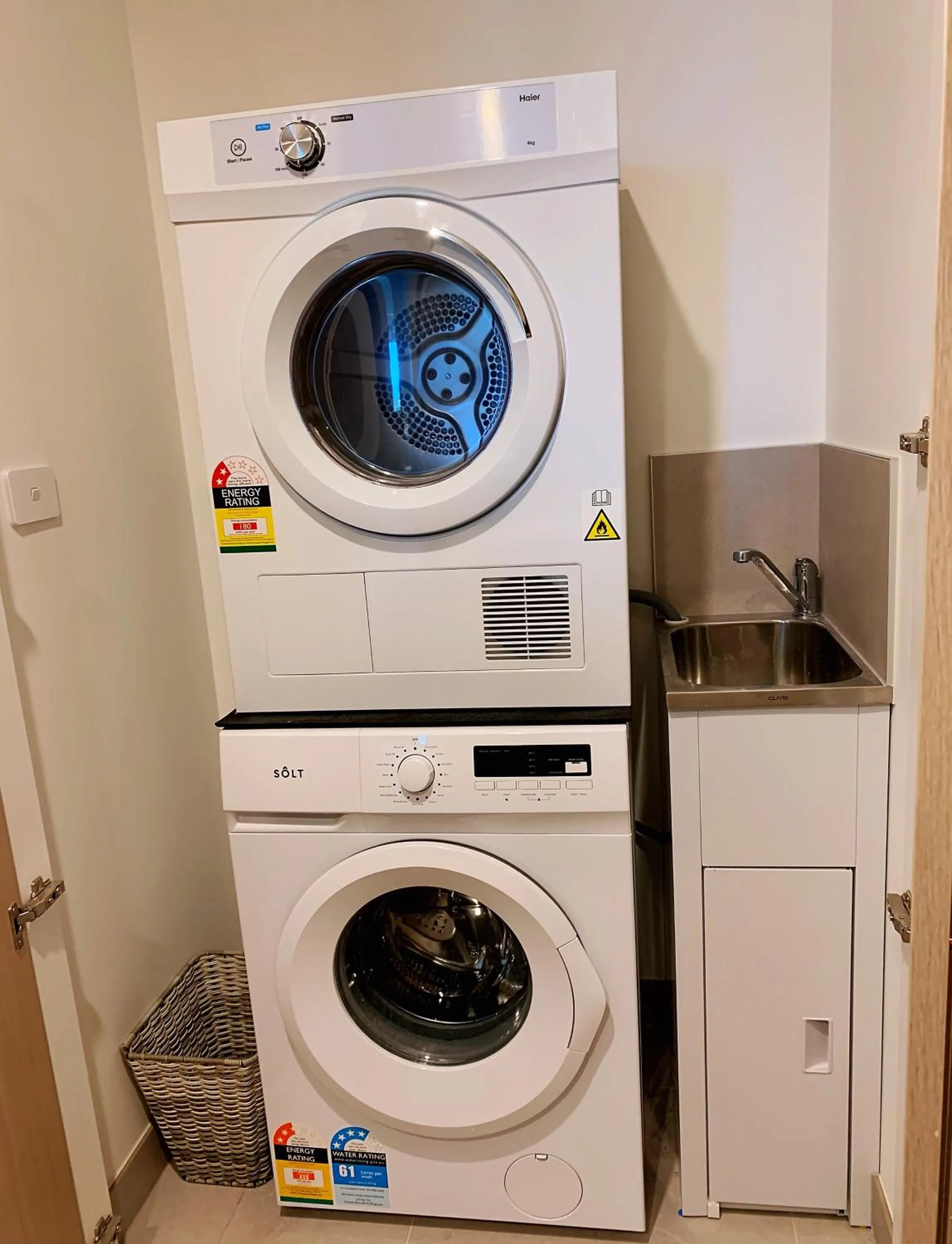 Area and facilities in Skygarden Luxury Condo