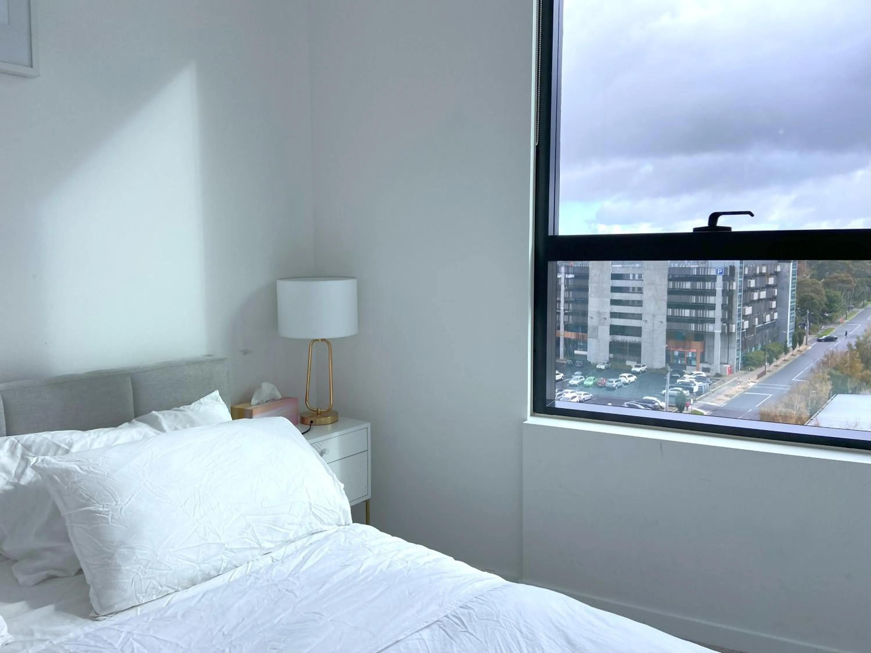 Bedroom, Bed in Skygarden Luxury Condo