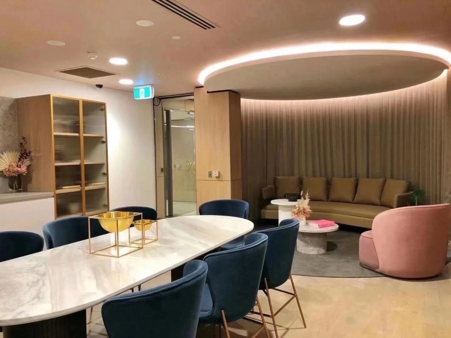 Lounge or bar in Skygarden Luxury Condo