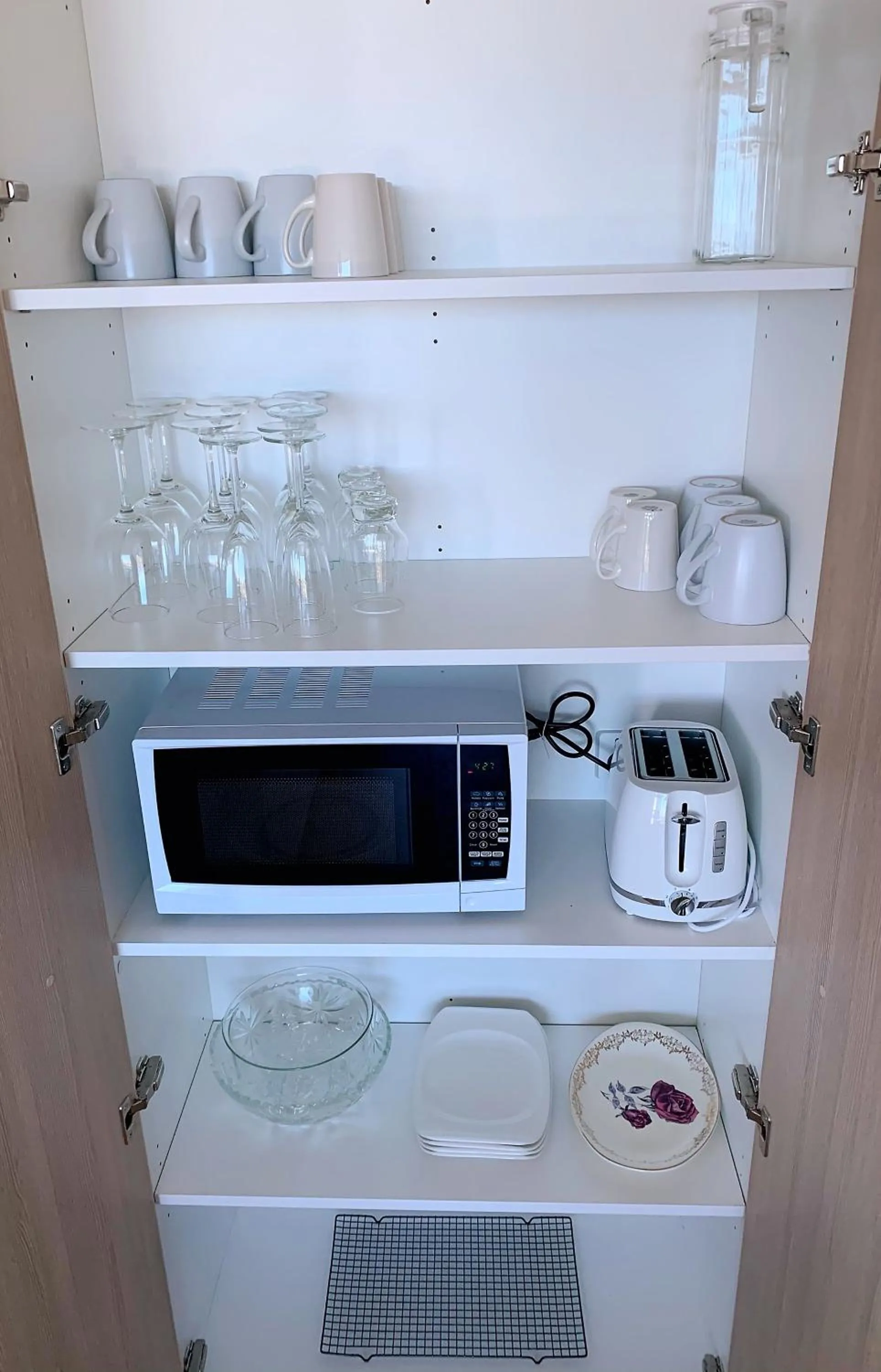 Kitchen or kitchenette in Skygarden Luxury Condo