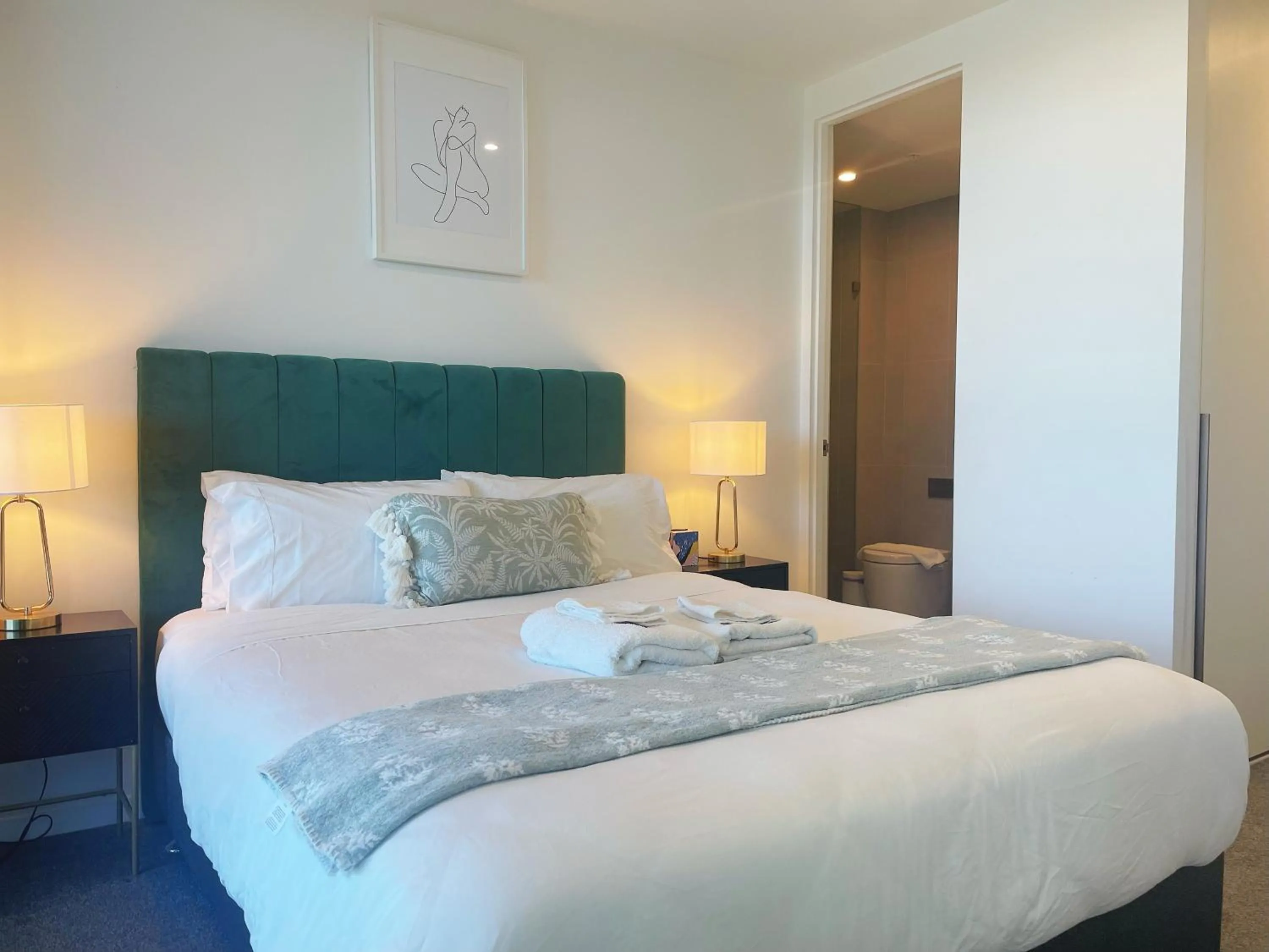 Bed in Skygarden Luxury Condo