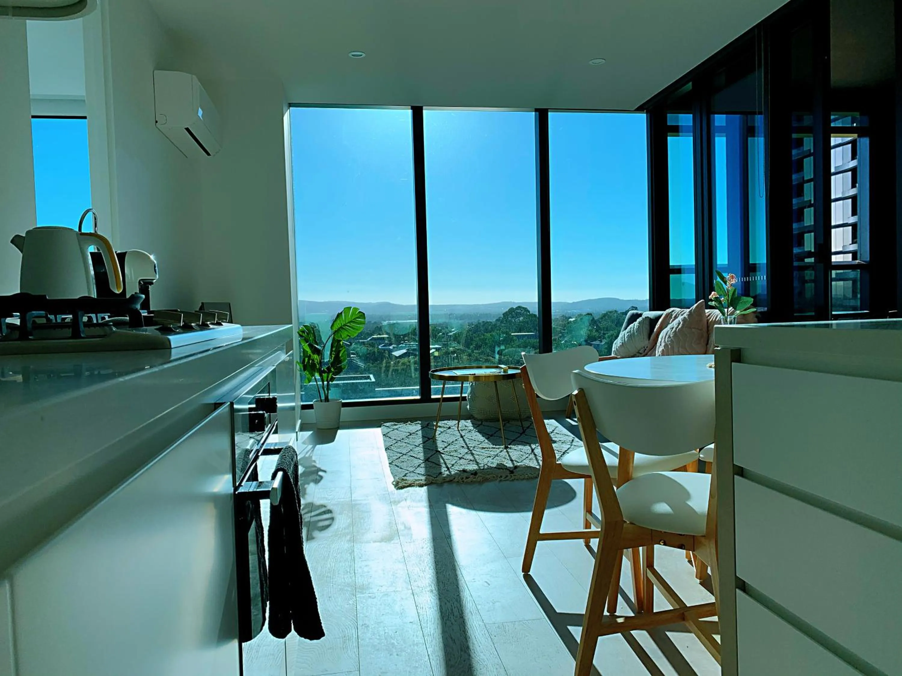 Coffee/tea facilities in Skygarden Luxury Condo