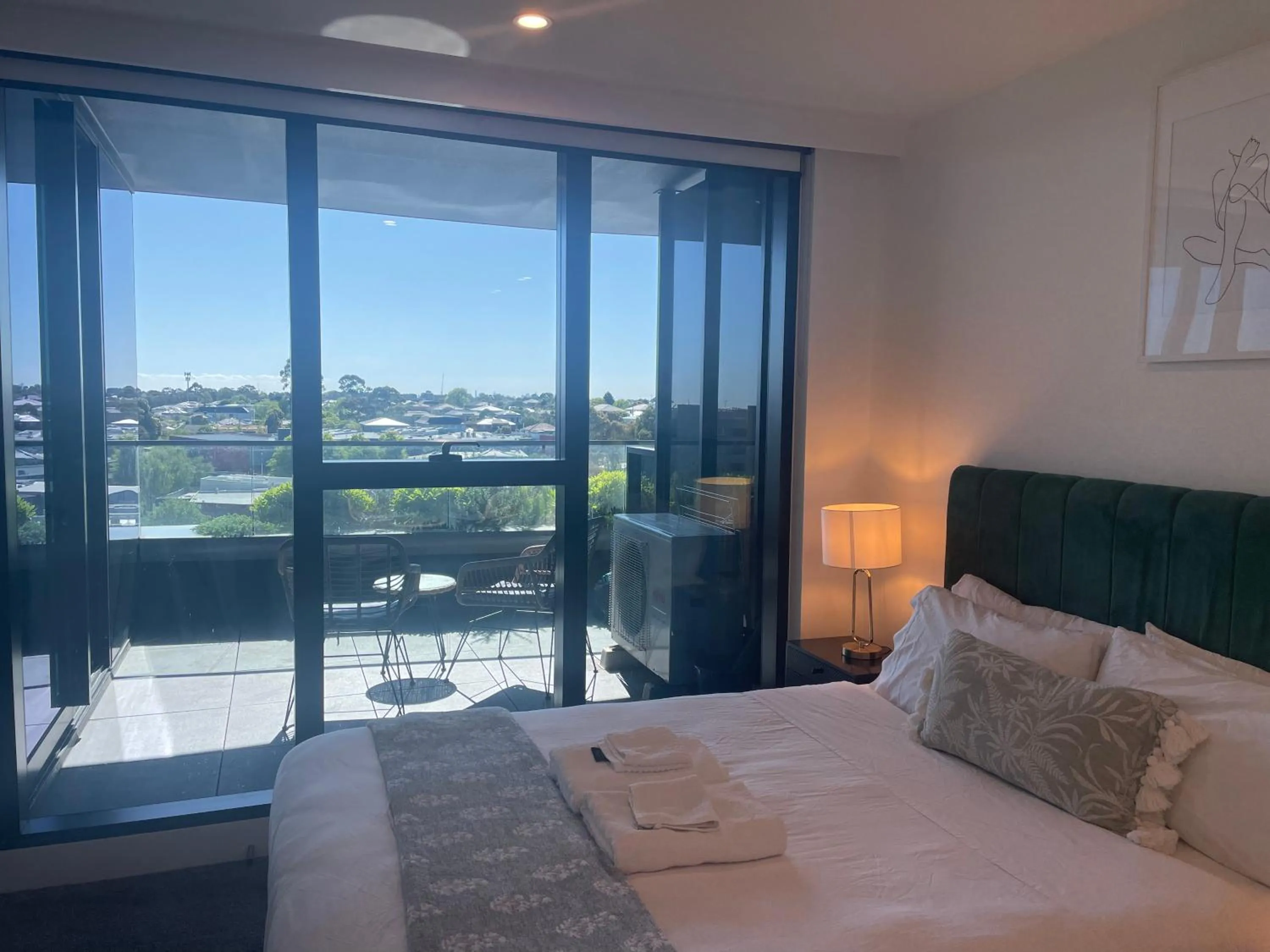 Bed in Skygarden Luxury Condo