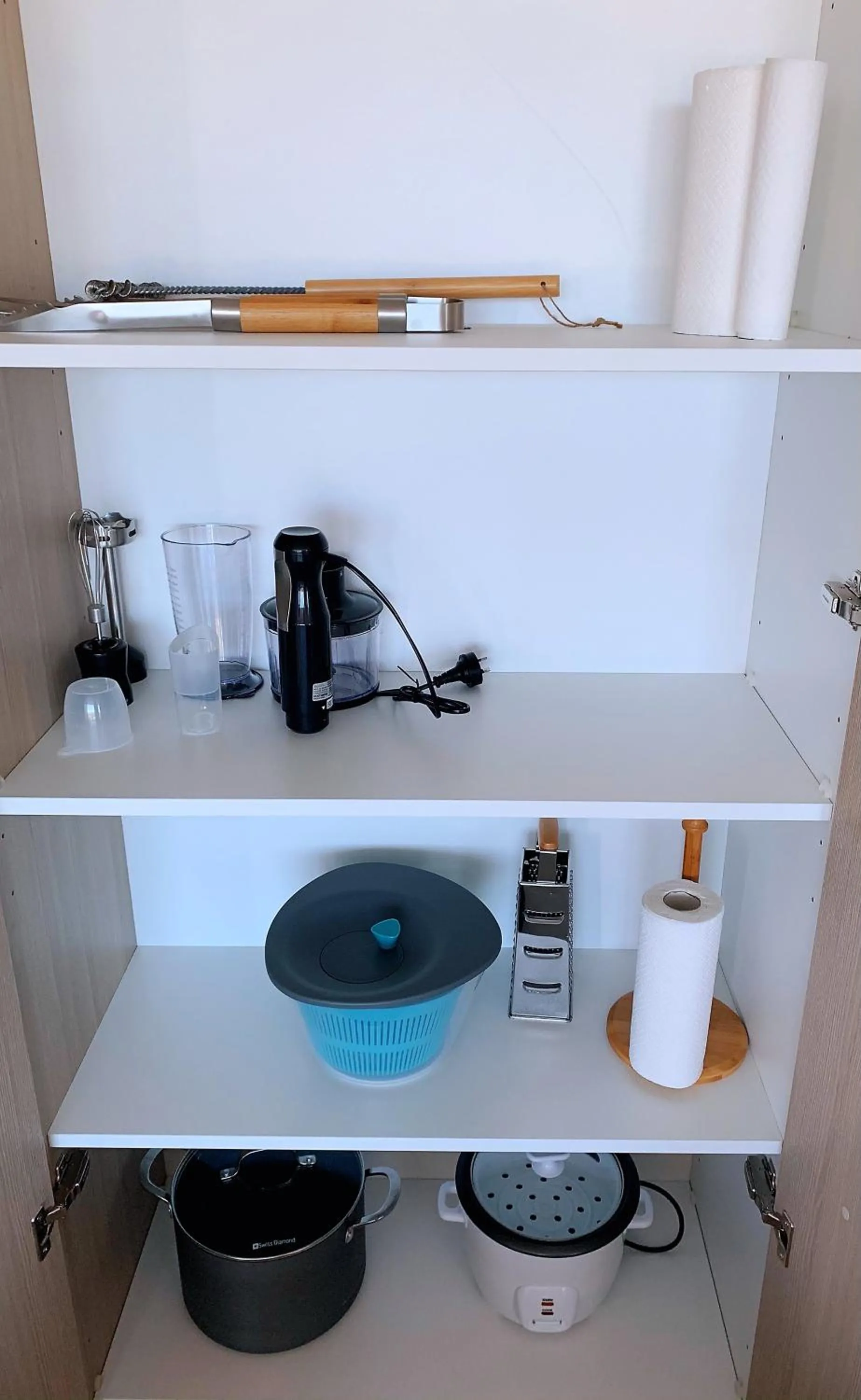 Kitchen or kitchenette in Skygarden Luxury Condo