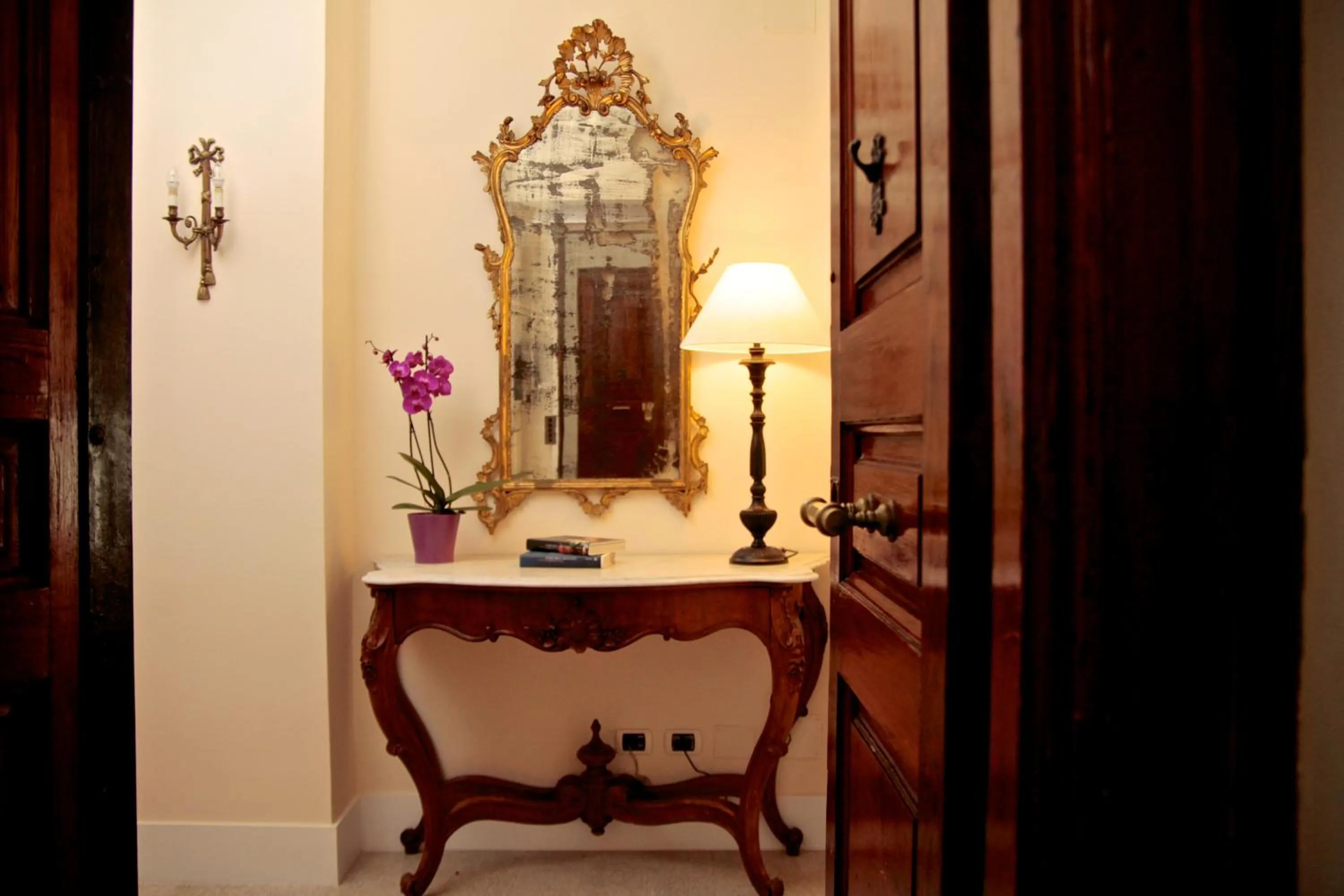 Decorative detail in Residenza Mazzini