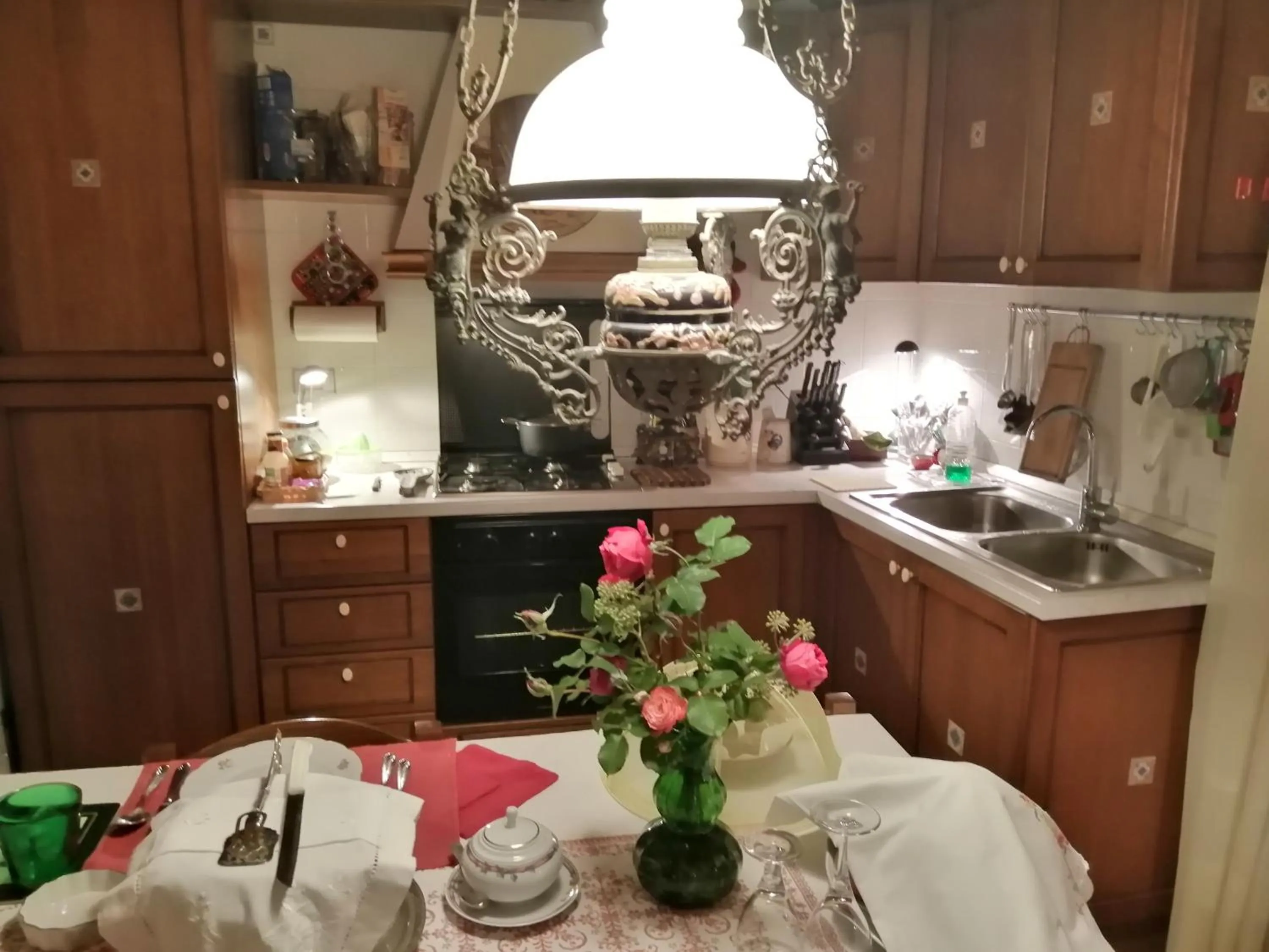 Kitchen or kitchenette in B&B da Paolo con vista Lago di Garda