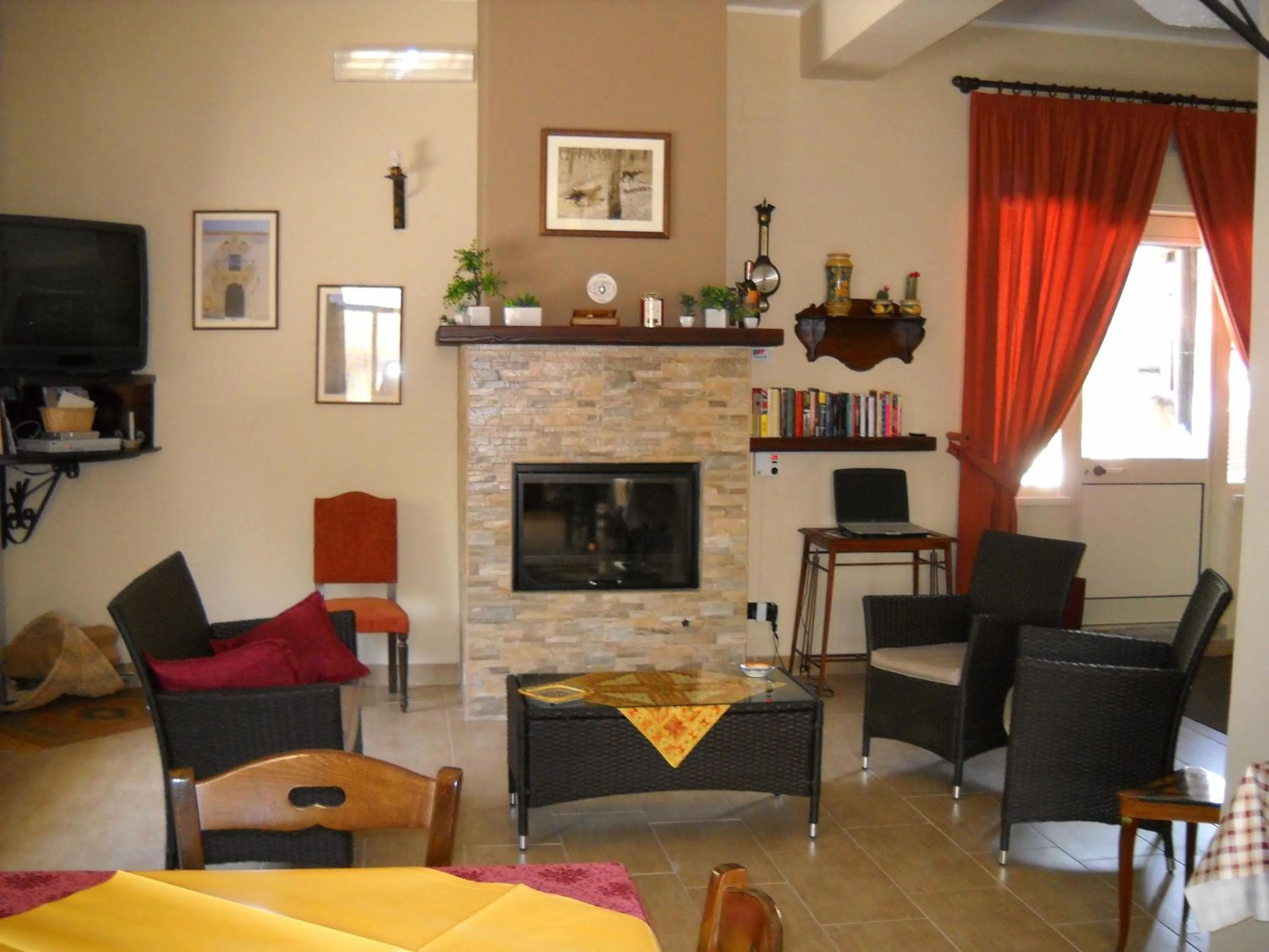 Other in La Regina di Adrano