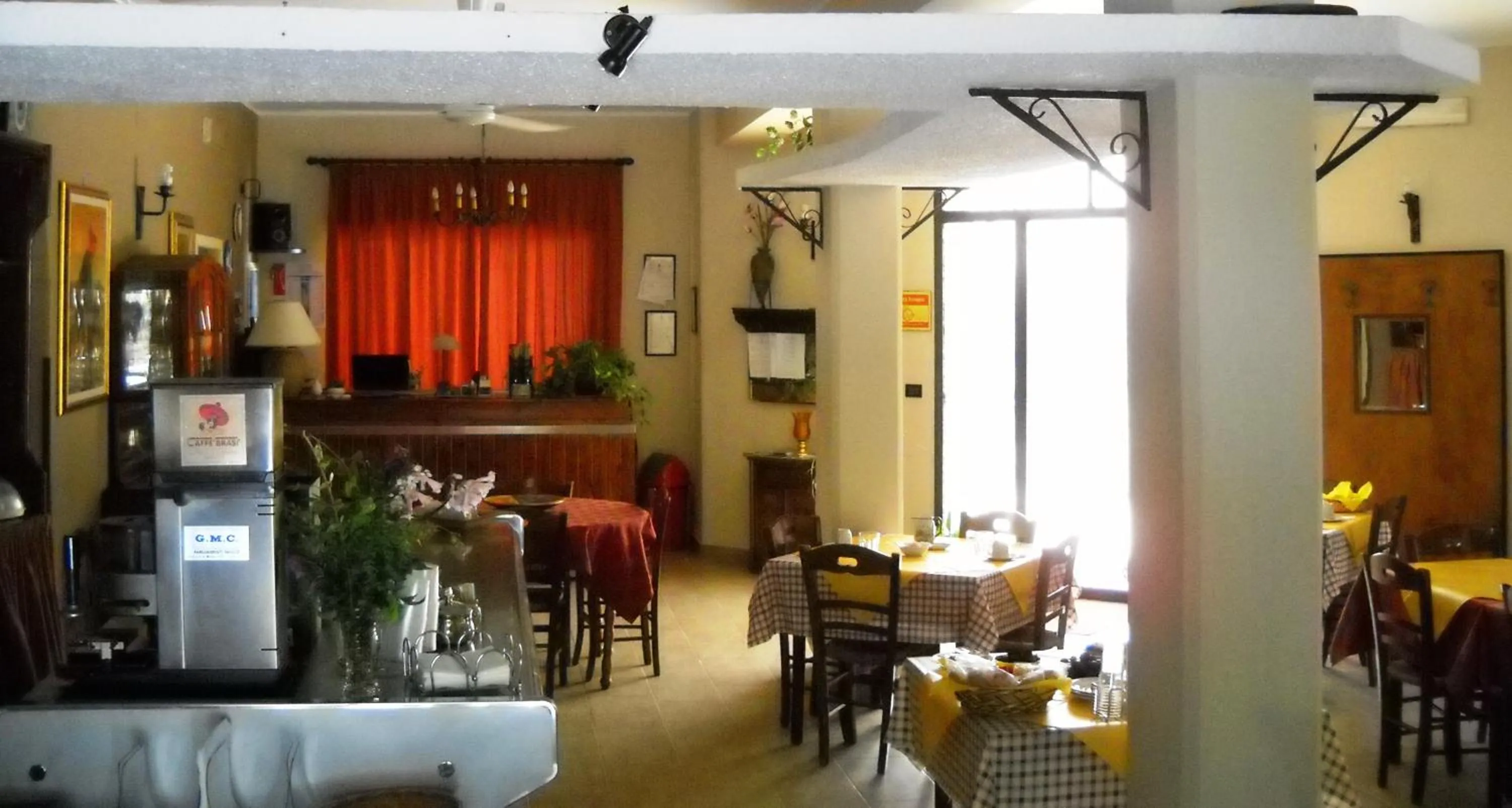 Lounge or bar in La Regina di Adrano