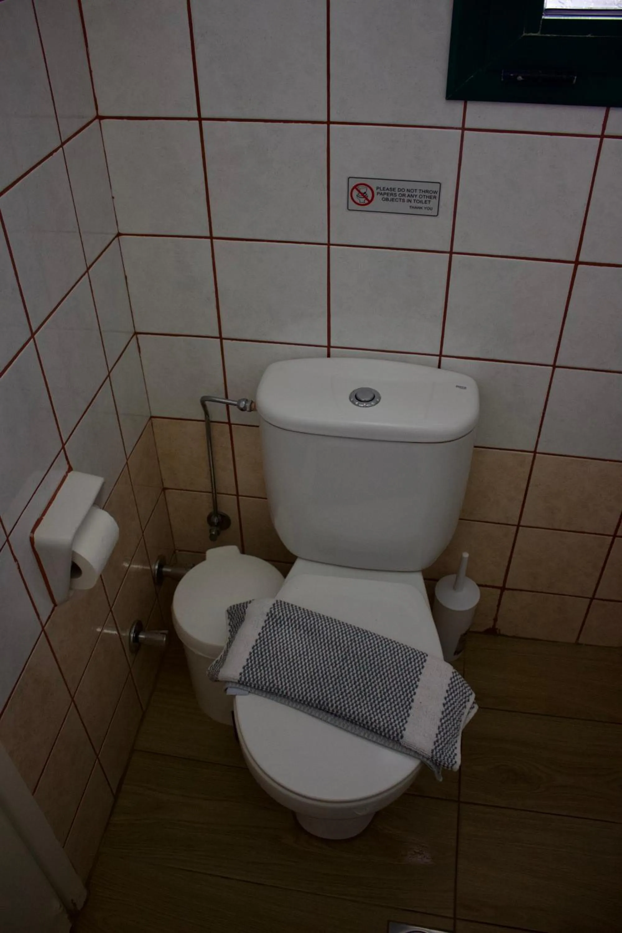 Bathroom in Kekatos Studios