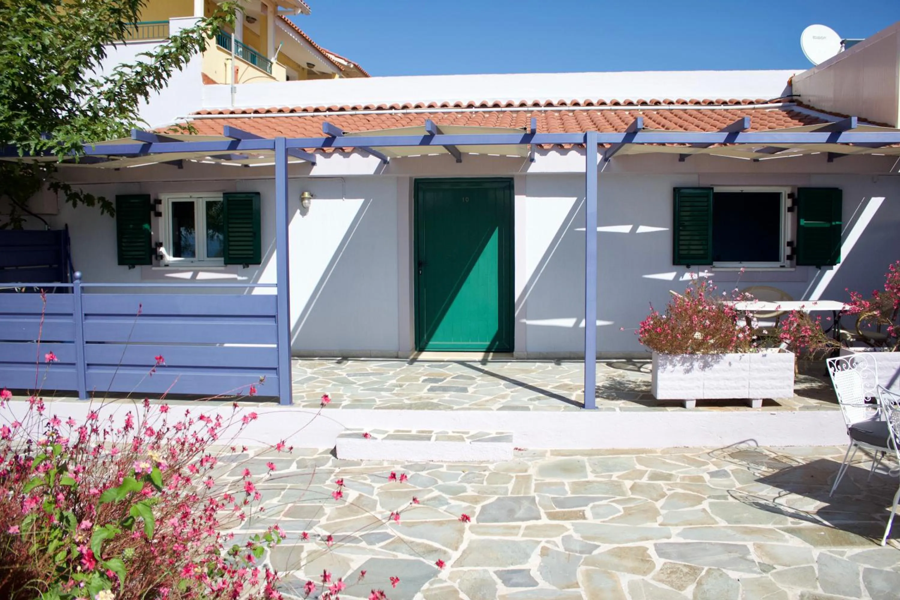 Balcony/Terrace in Kekatos Studios