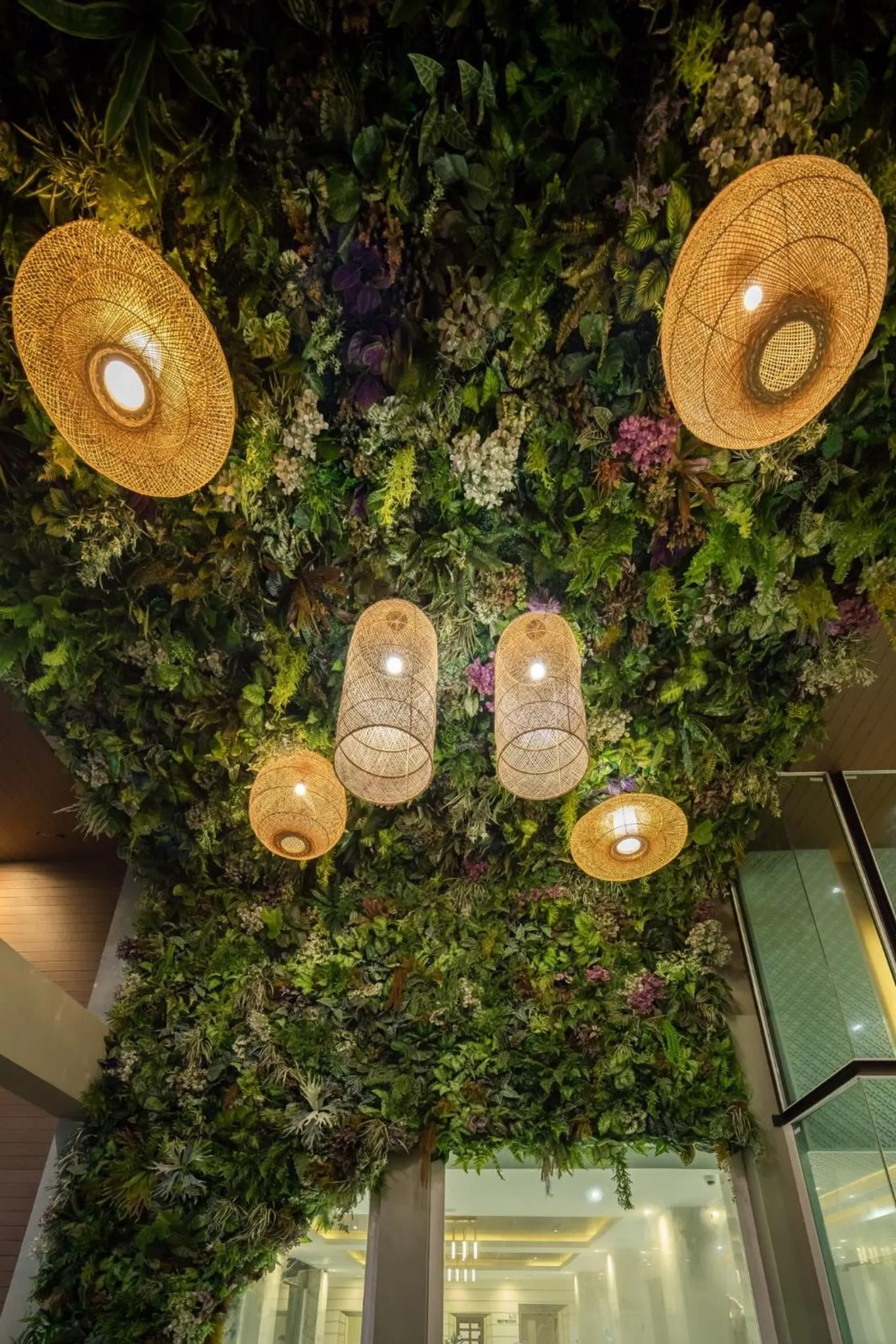 Property building in Benjaphorn Grandview Hotel