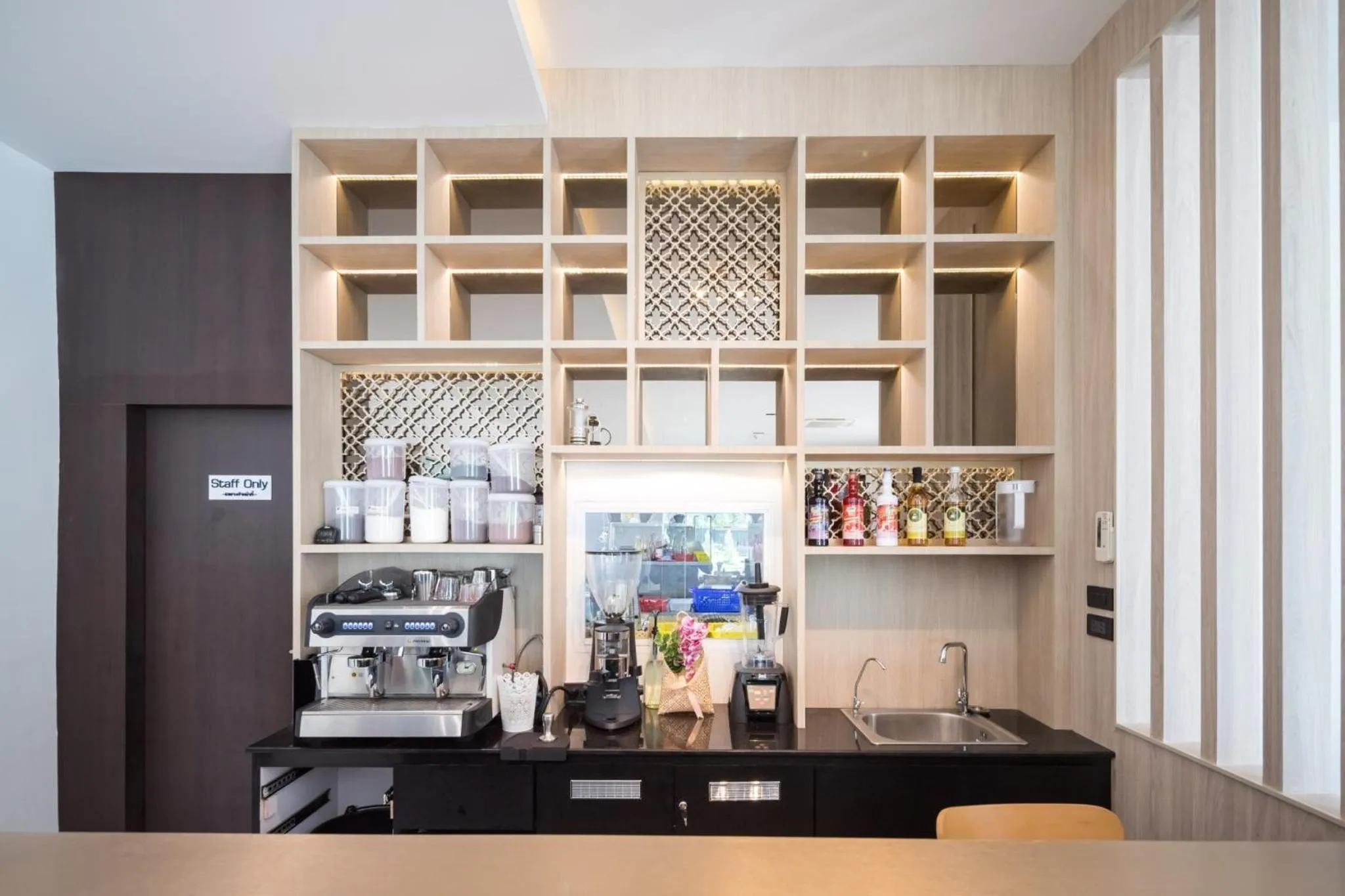 Benjaphorn Grandview Hotel