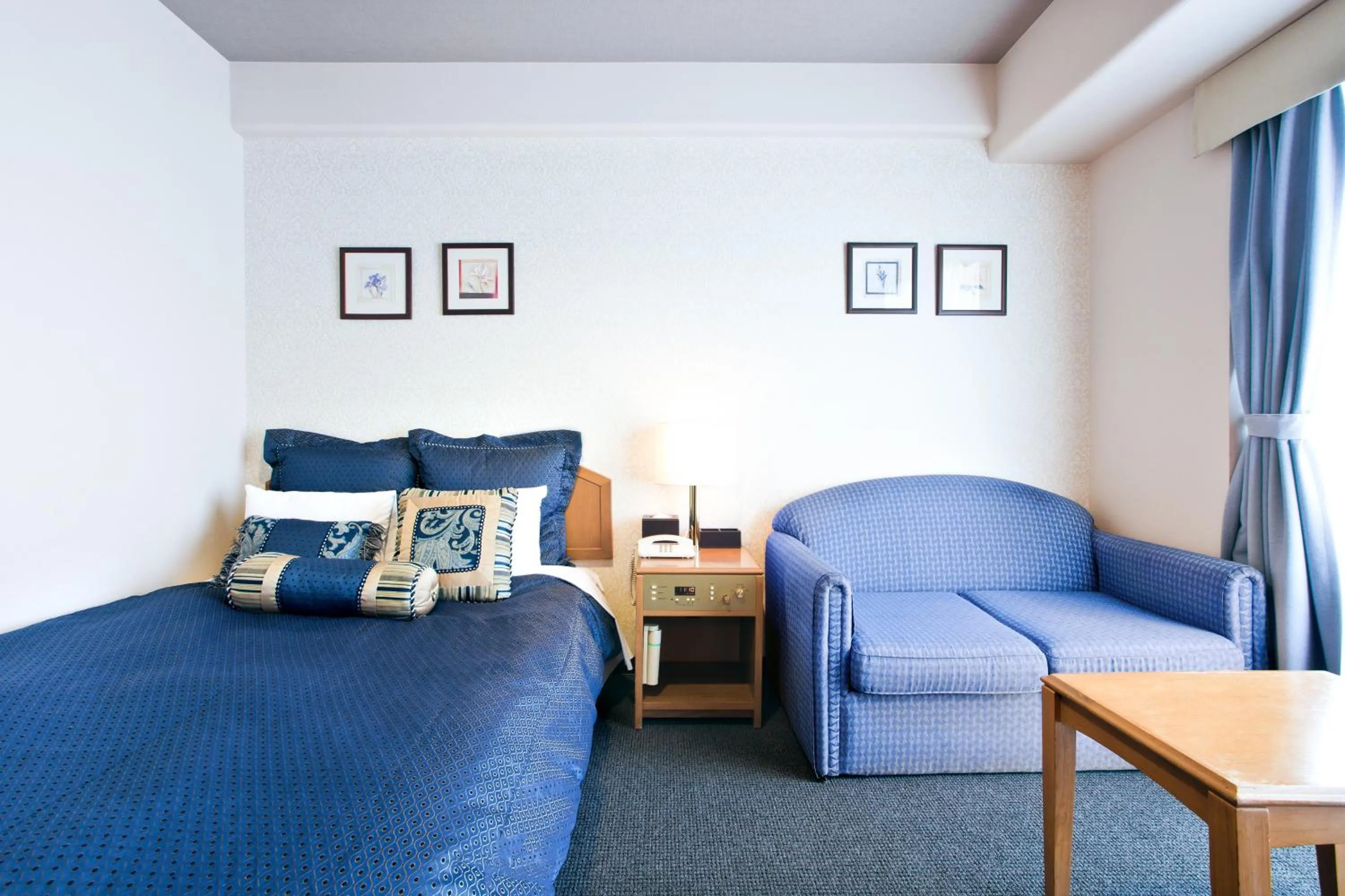 Photo of the whole room in Hotel Villa Kuretake