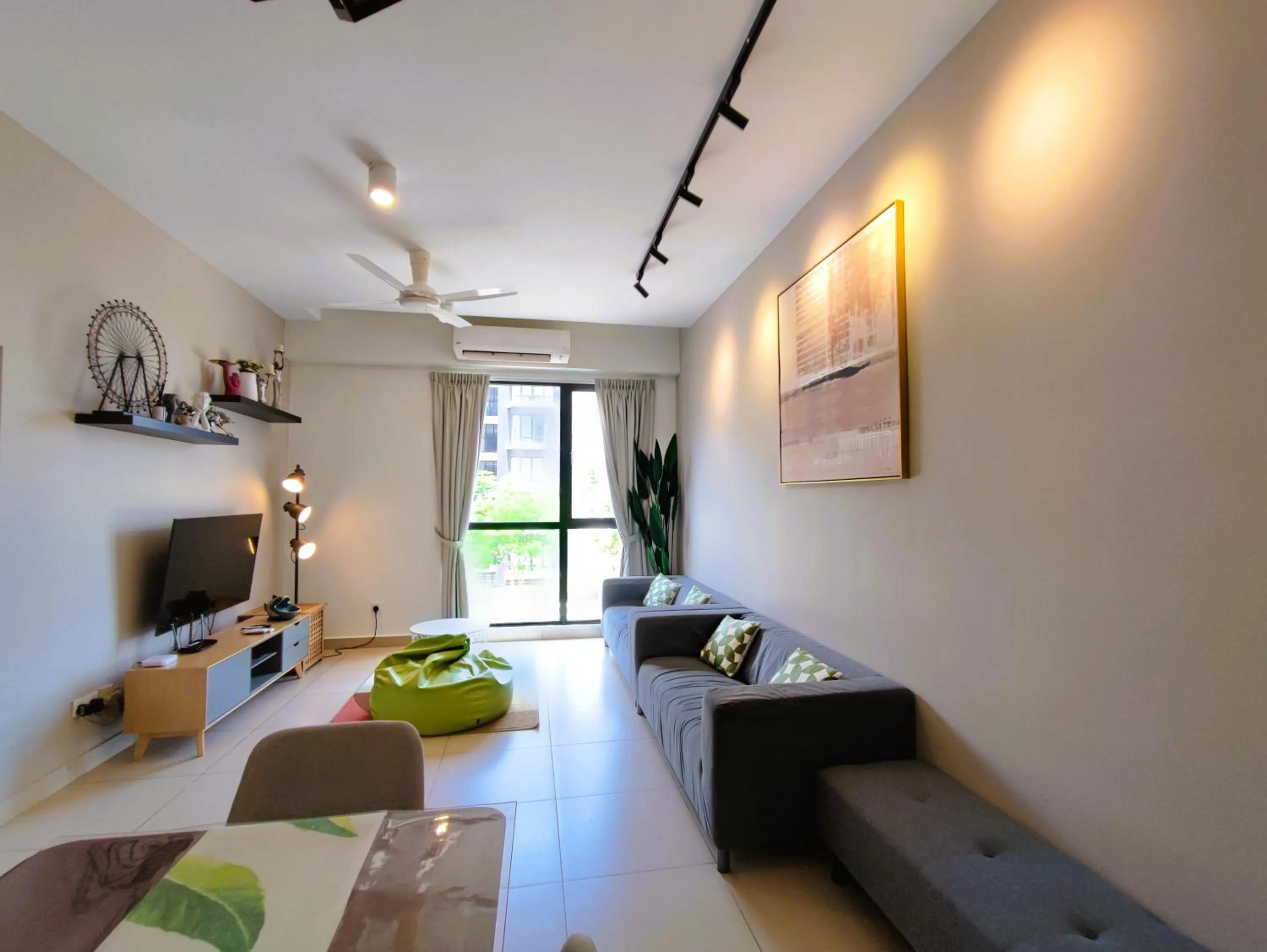 TV and multimedia in Urban Suite@Midhill Genting Highlands (Free Wi-Fi)