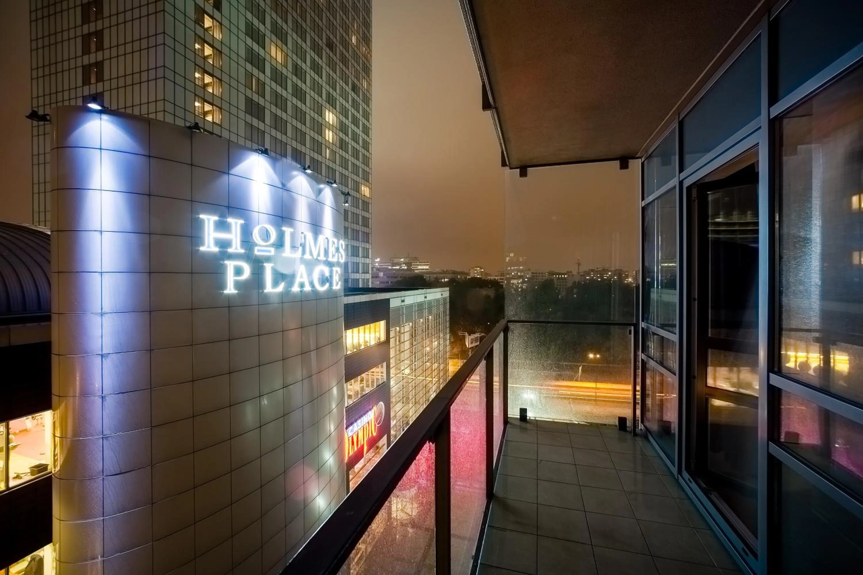 Balcony/Terrace in Platinum Towers Central Apartments