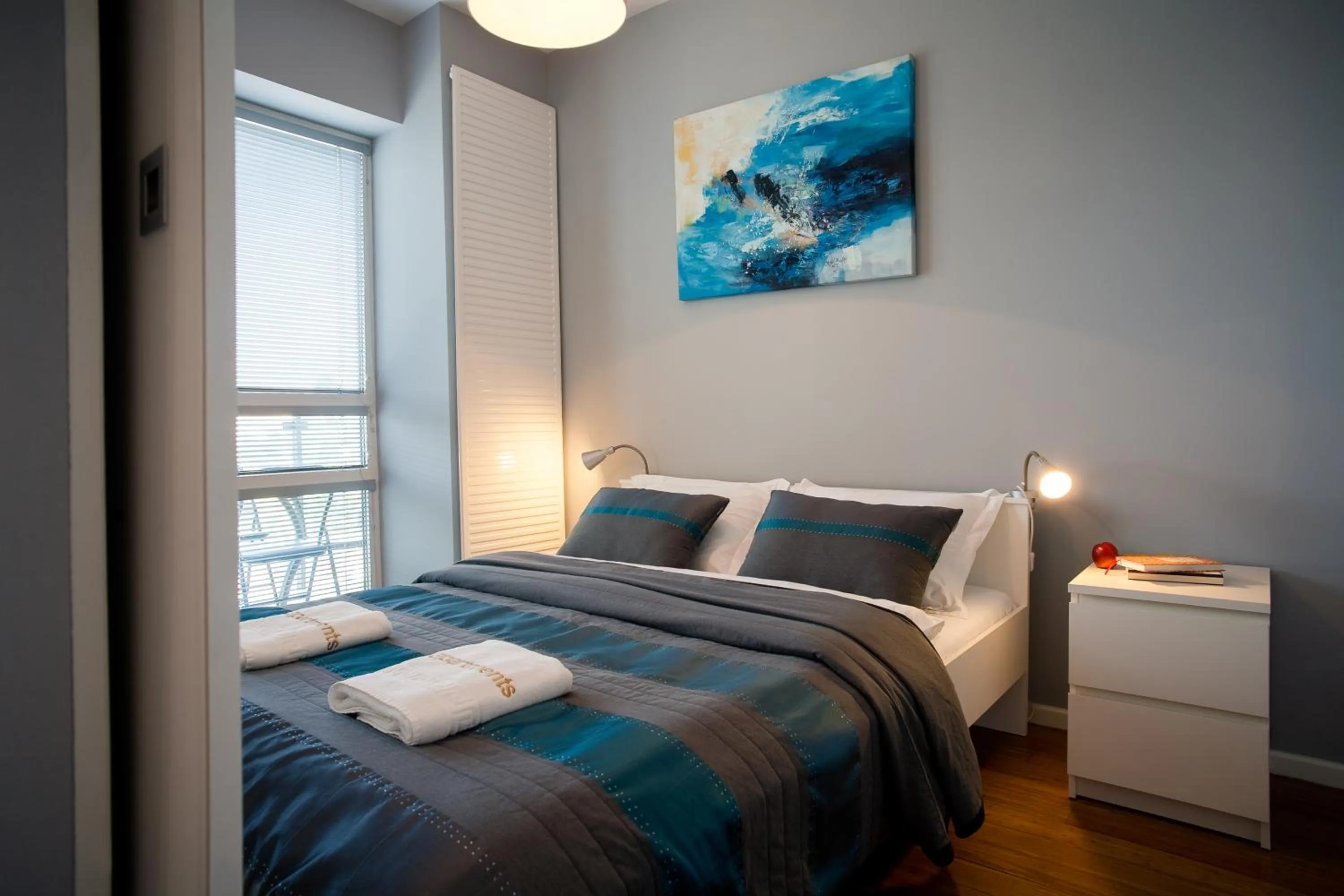 Bedroom, Bed in Platinum Towers Central Apartments