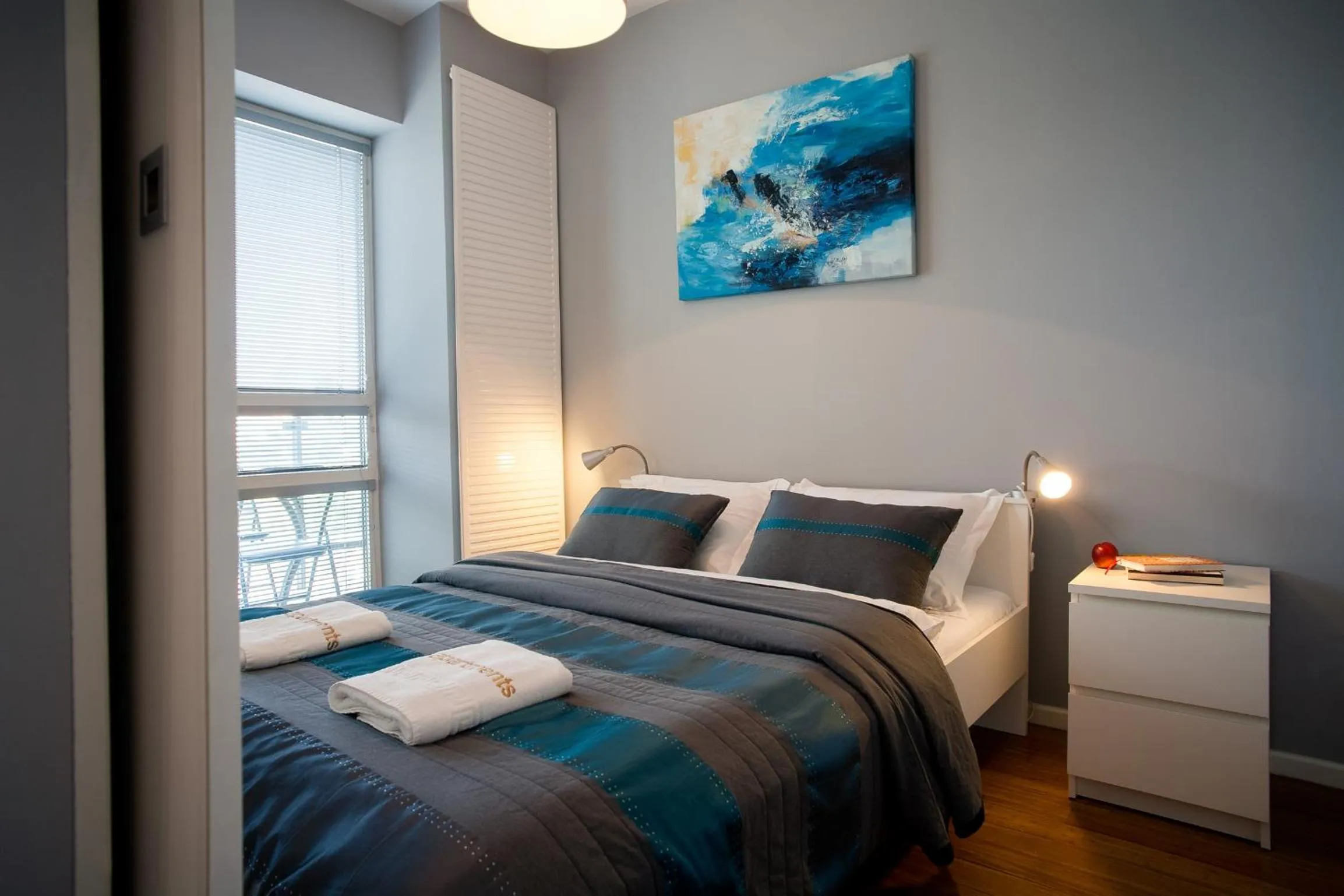 Bedroom, Bed in Platinum Towers Central Apartments